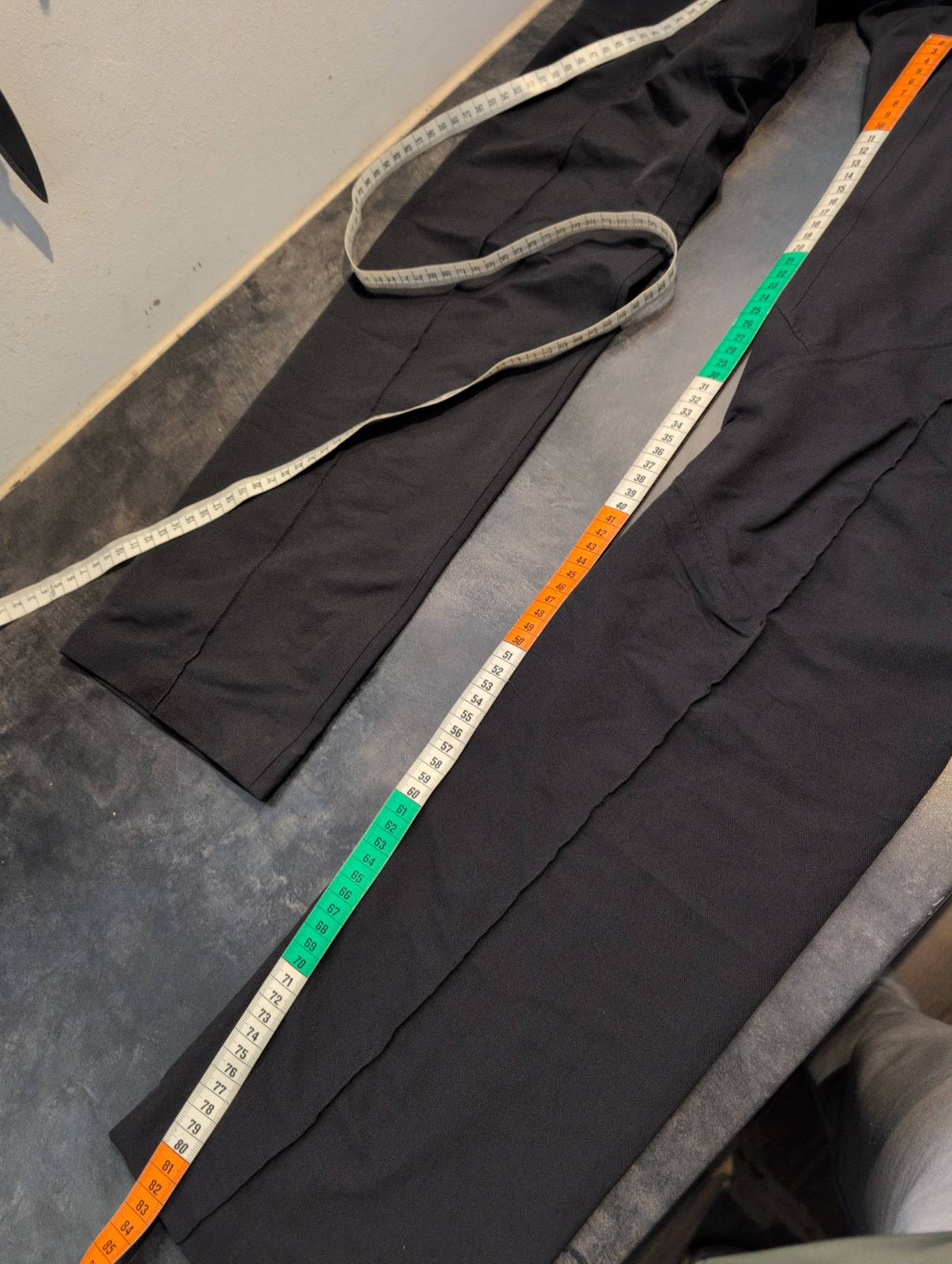 Wasserdichte leichte Hose von Mammut (M Herren) schwarz - wanderlich.com