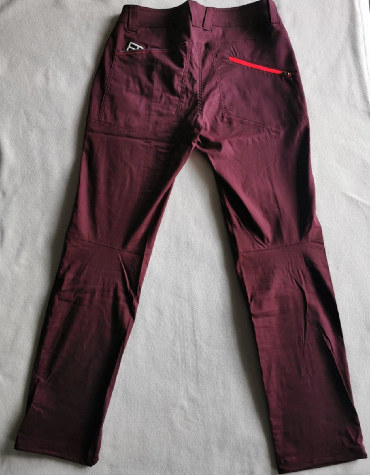 Trekking- Hose von Ortovox mit Merino (S Damen) bordeaux
