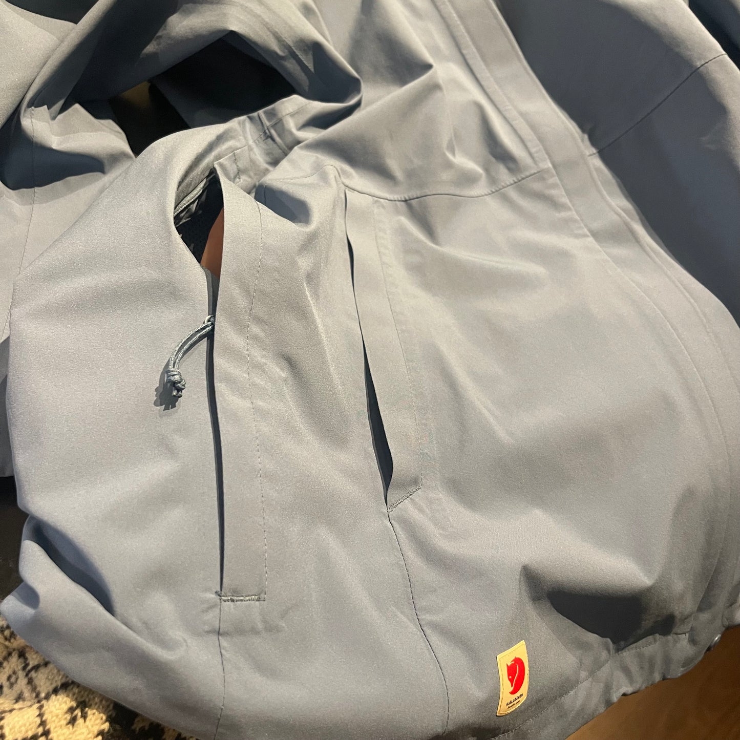 Fjällräven 2,5L Regen Jacke (L Damen) HYDRATIC JACKET stahlblau