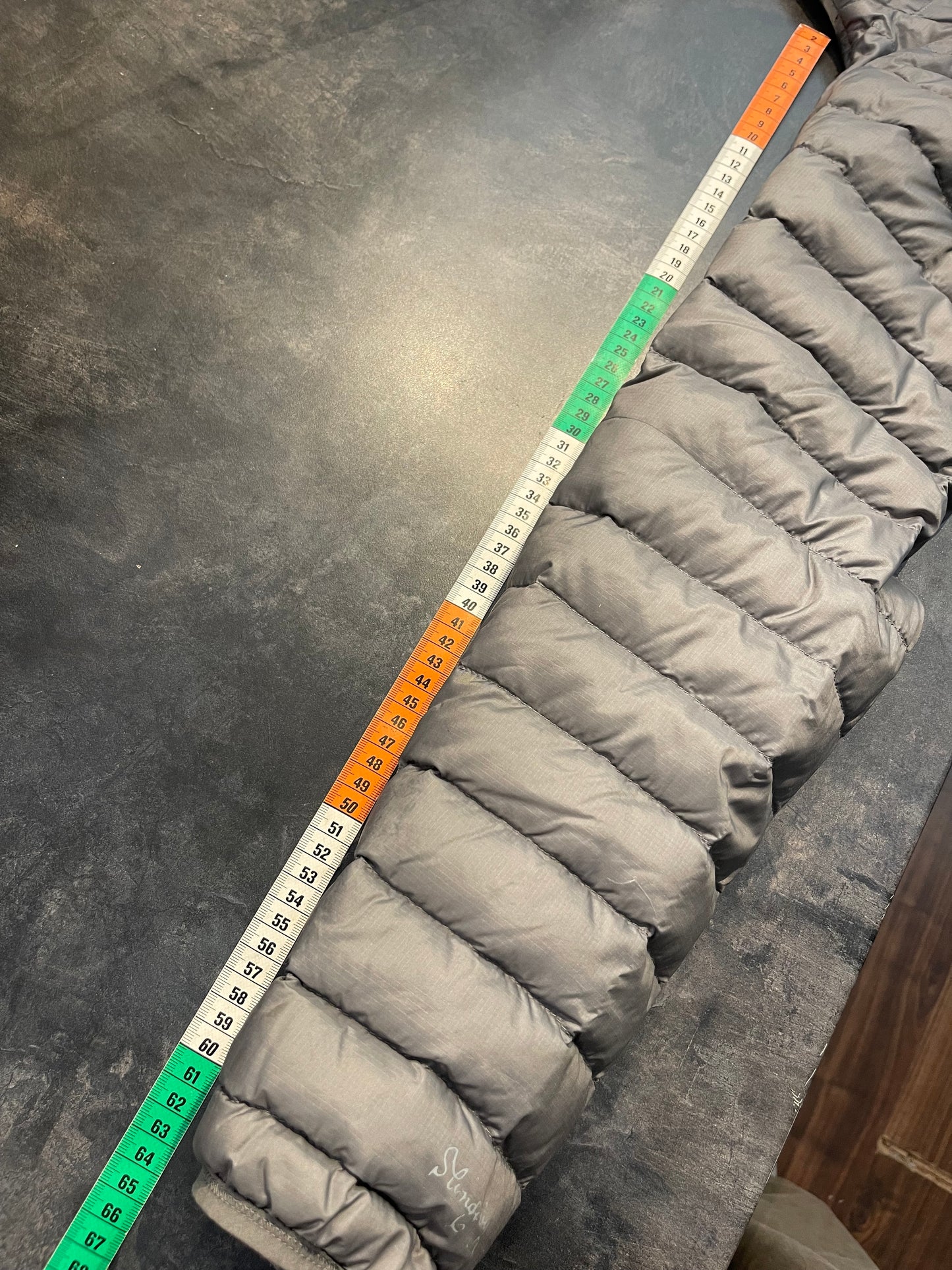 Daunen Jacke von Bergans (L Herren) Steppjacke mit Kapuze grau