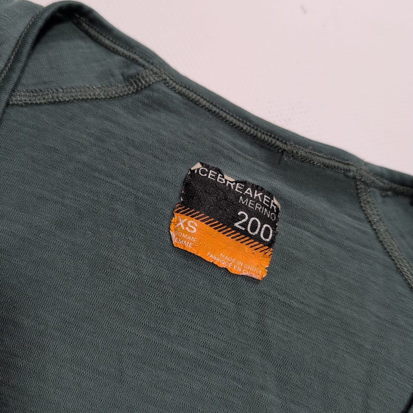 Longsleeve Icebreaker (XS Damen ) Merino 200 Baselayer grün