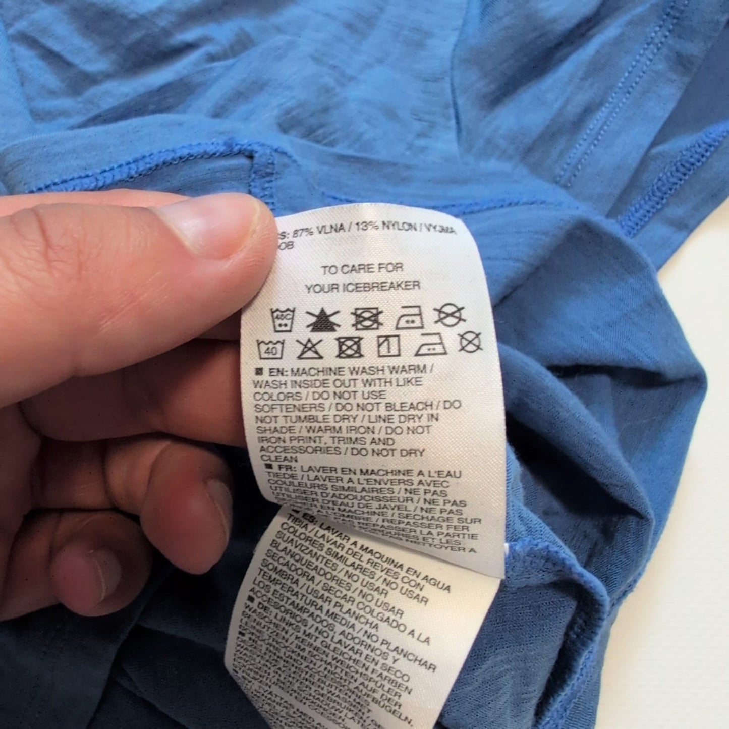 T-Shirt von Icebreaker Merino (M Damen) blau mit Blume