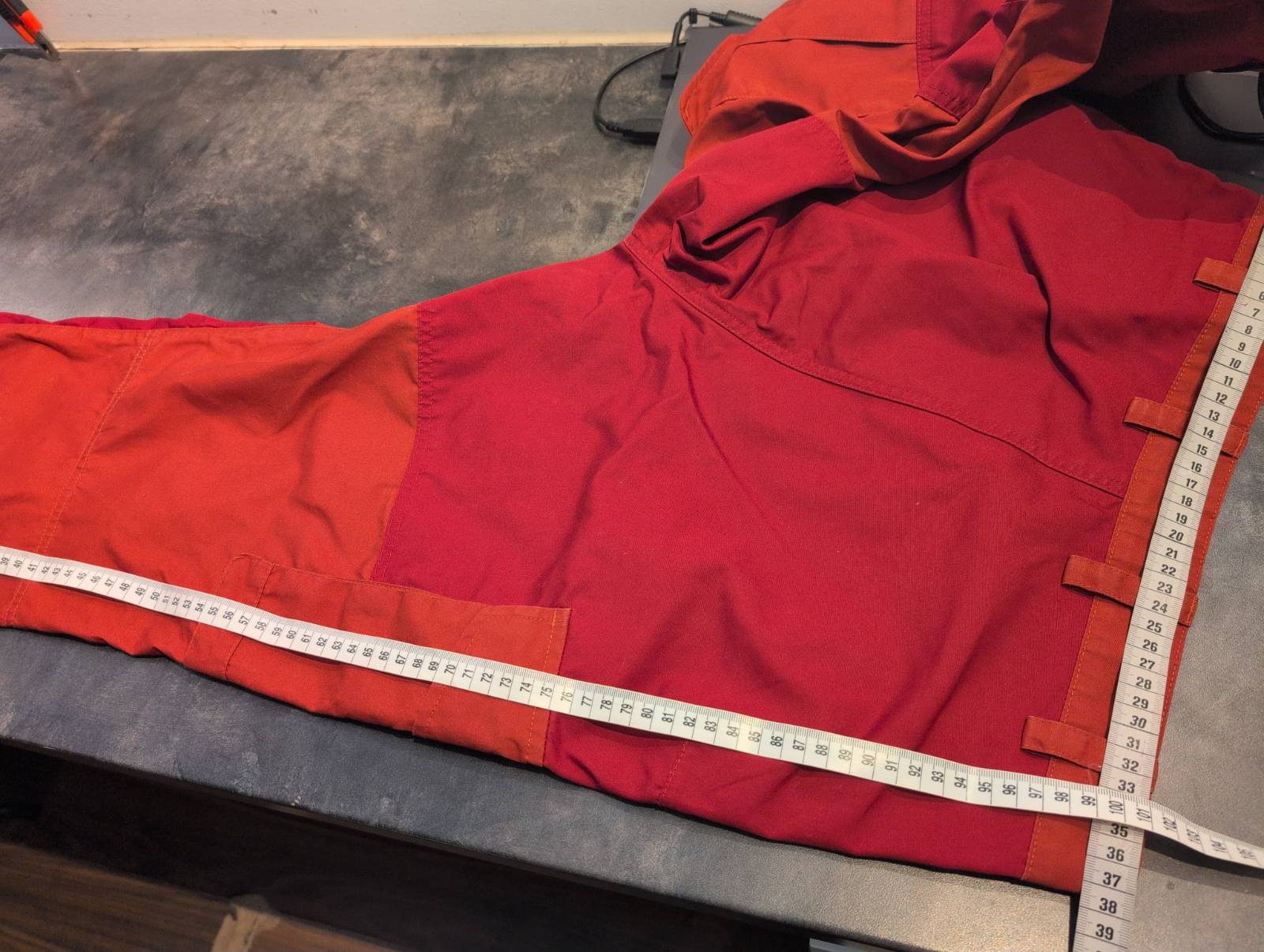 Trekking Hose Fjällräven Barents Pro G-1000 (L /40 Damen) rot - wanderlich.com