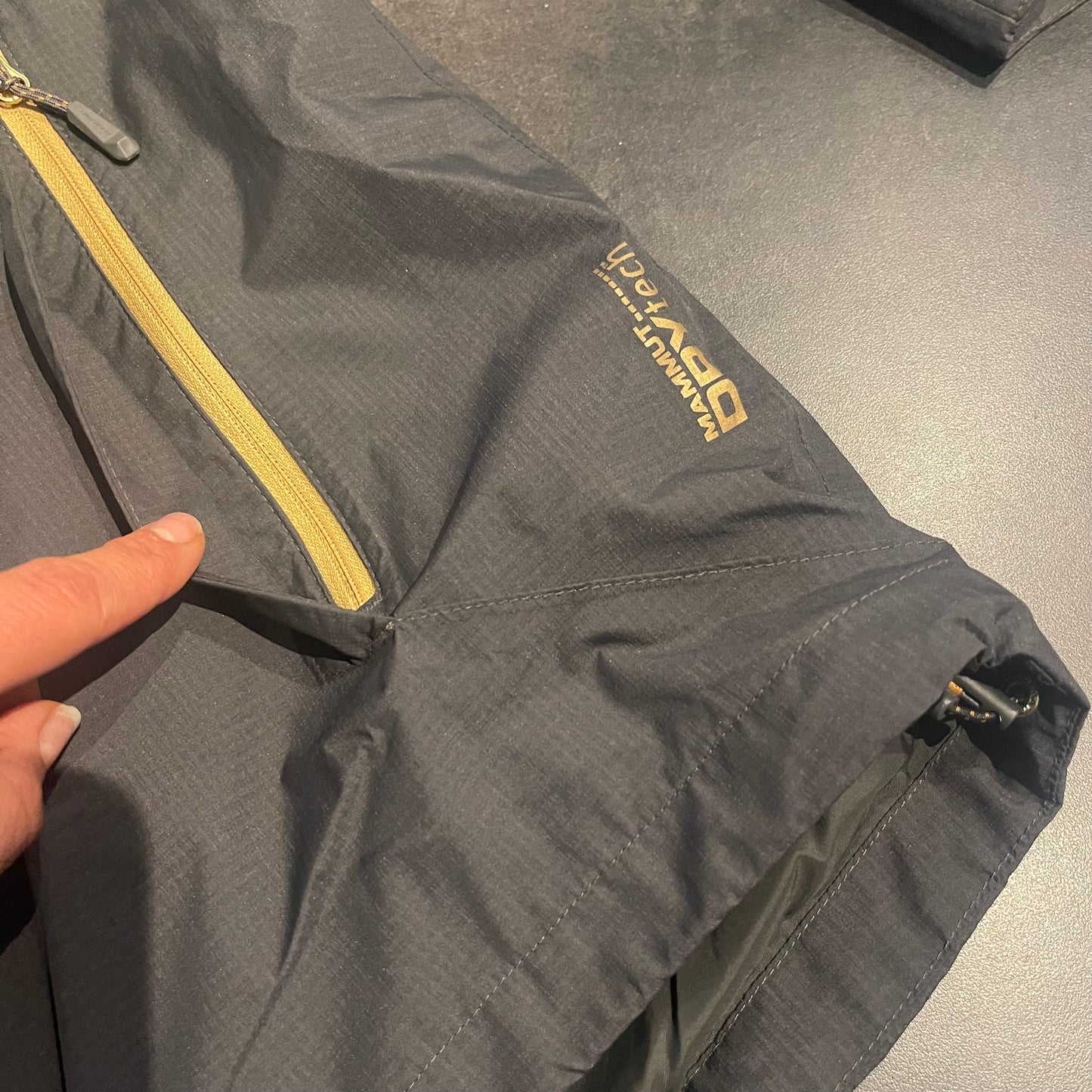 Regen Jacke von Mammut (L Herren) Anthrazit mit Membran