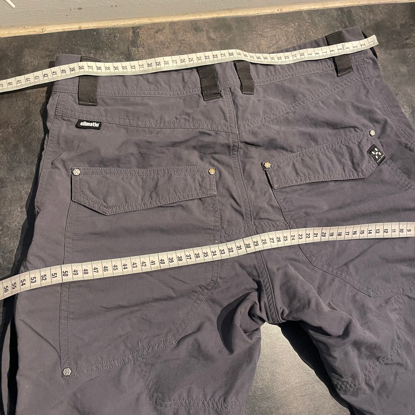 Robuste Trekking Hose von Haglöfs (S Herren) Climatic grau