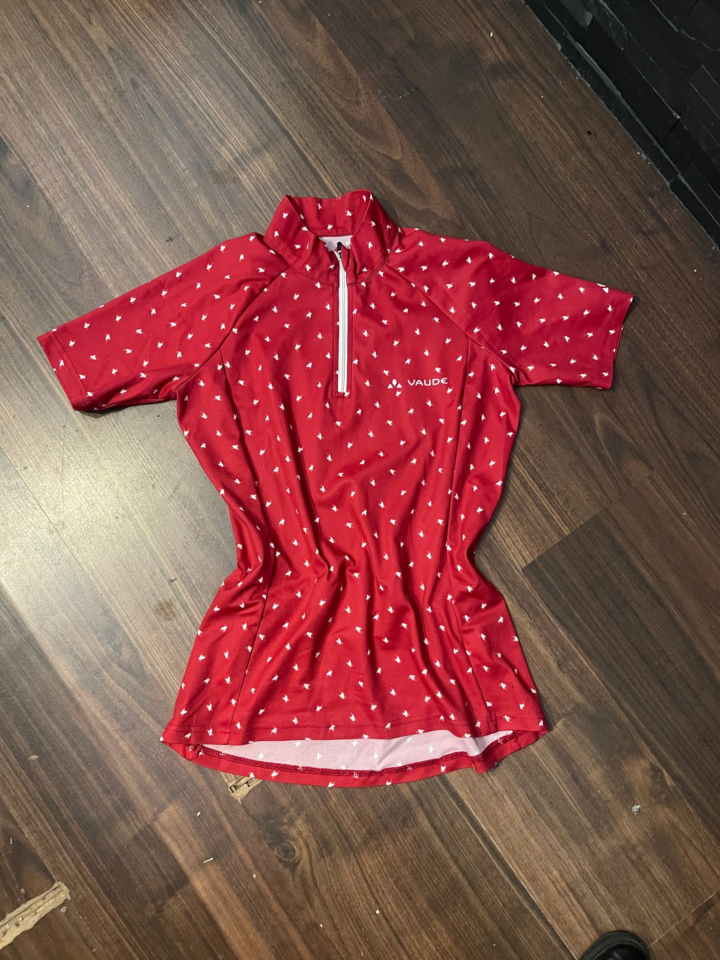 Radtrikot neck zip (Damen S) von Vaude rot mit Print - wanderlich.com