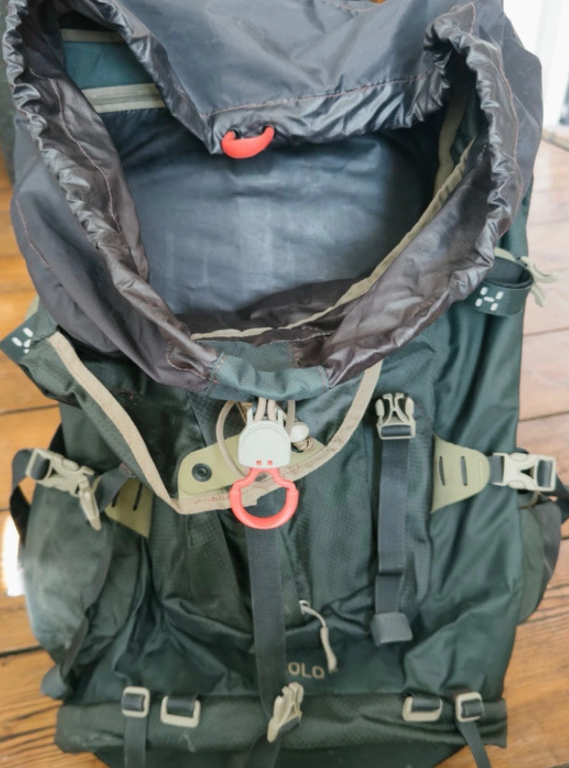 Rucksack von Haglöfs grau - wanderlich.com