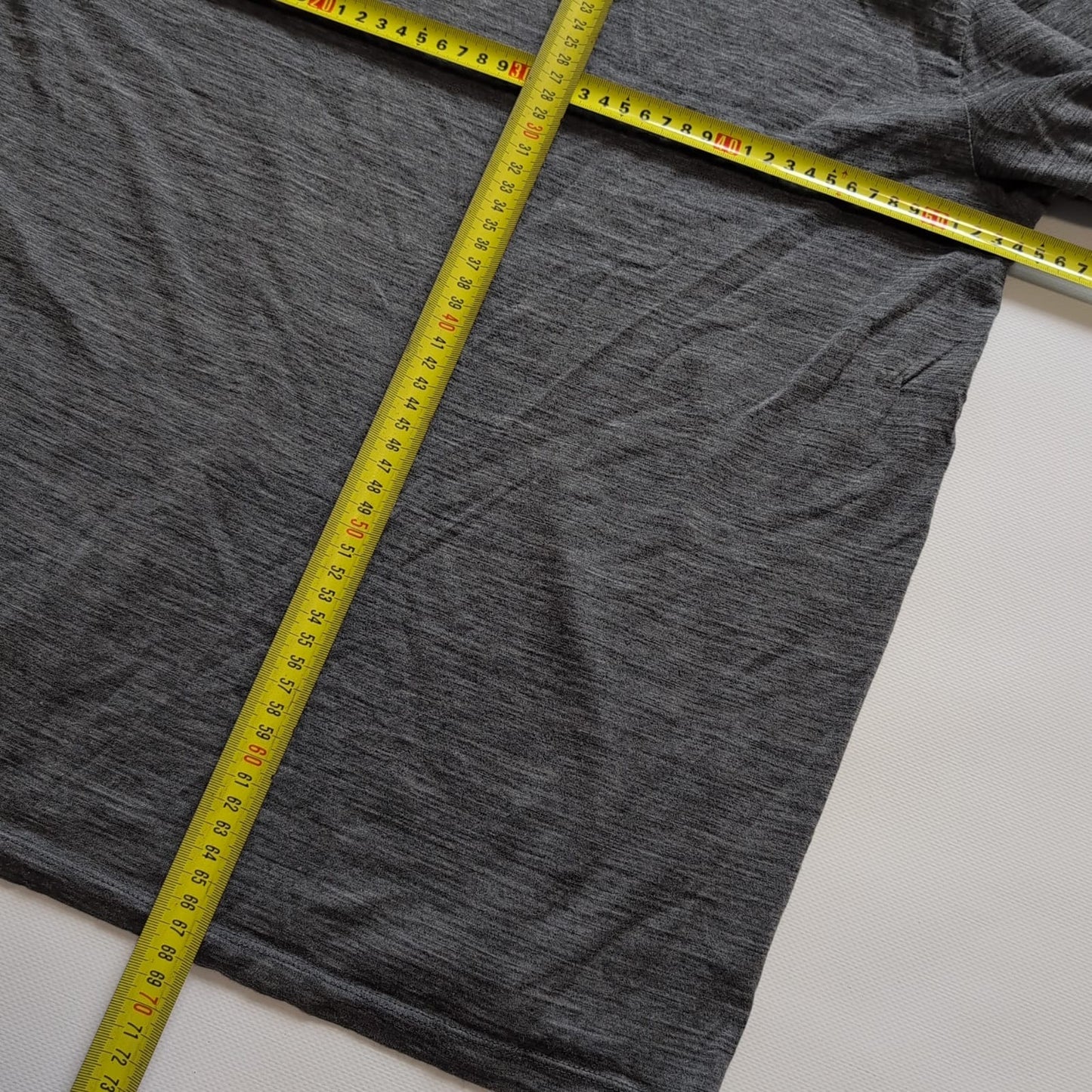 Pure Merino T-Shirt Icebreaker (XL Herren) Bodyfit grau