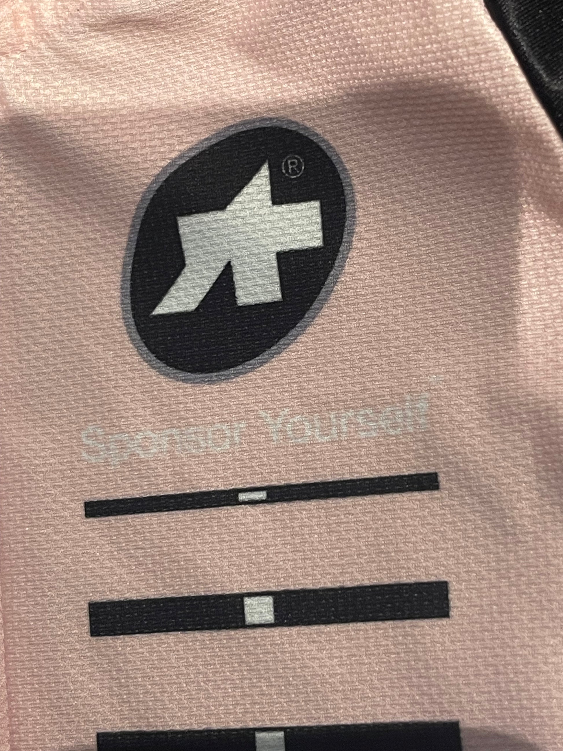 Full Zip Radtrikot von Assos (XS Damen) rosa - wanderlich.com