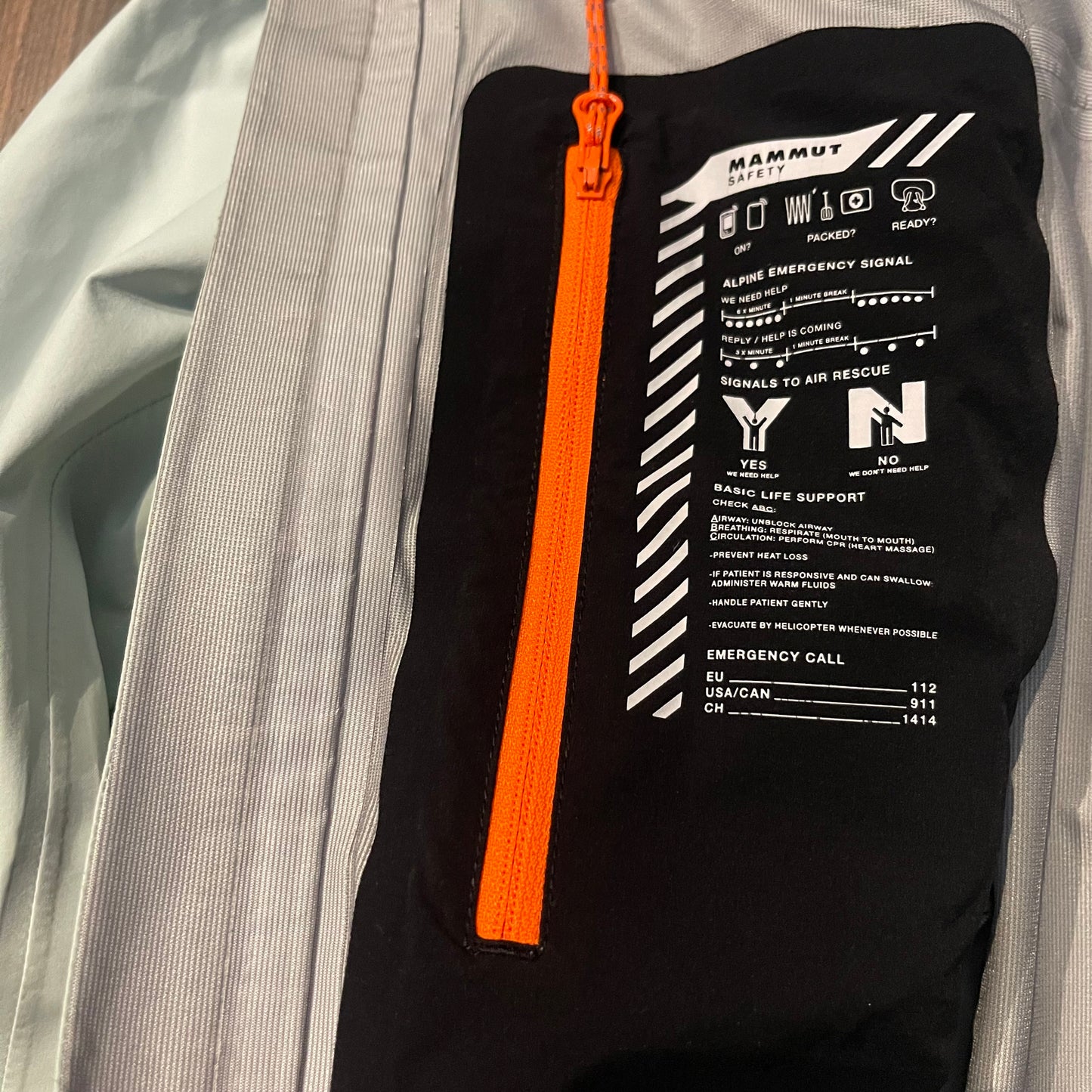 Alpine Jacke von Mammut (S Herren) mintgrün schwarz