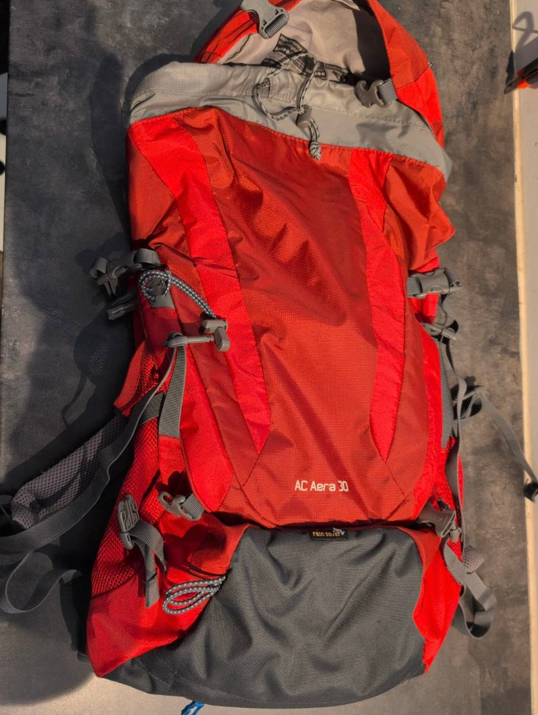 Deuter Rucksack AC Aera 30 Liter AirComfort rot - wanderlich.com