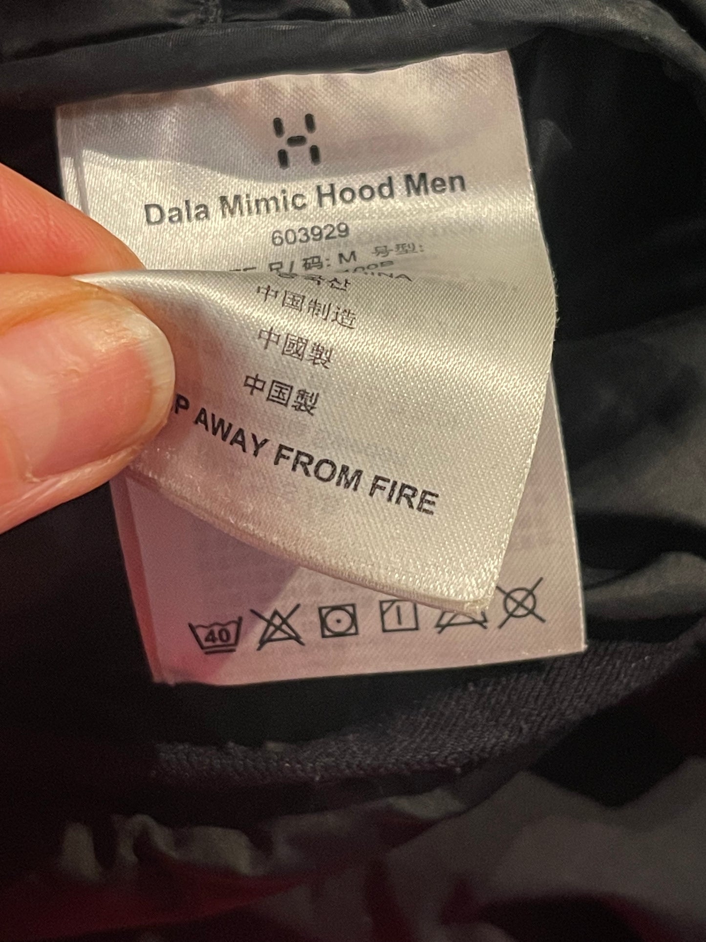 Isolations Jacke von Haglöfs (M Herren) Kapuzen Steppjacke Kunstdaune schwarz