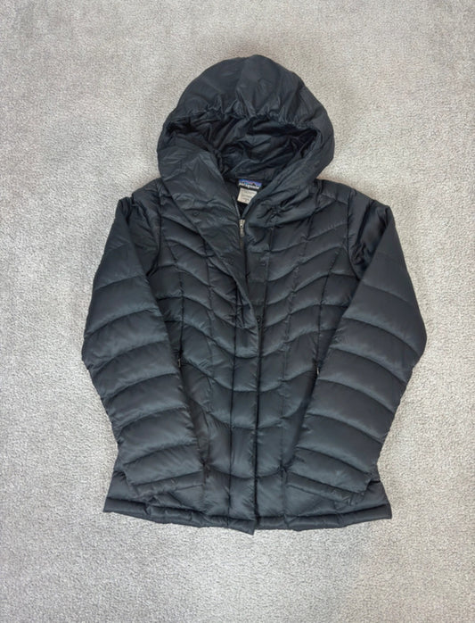 Patagonia Daunen Jacke (S Damen) wasserabweisend mit Kapuze schwarz