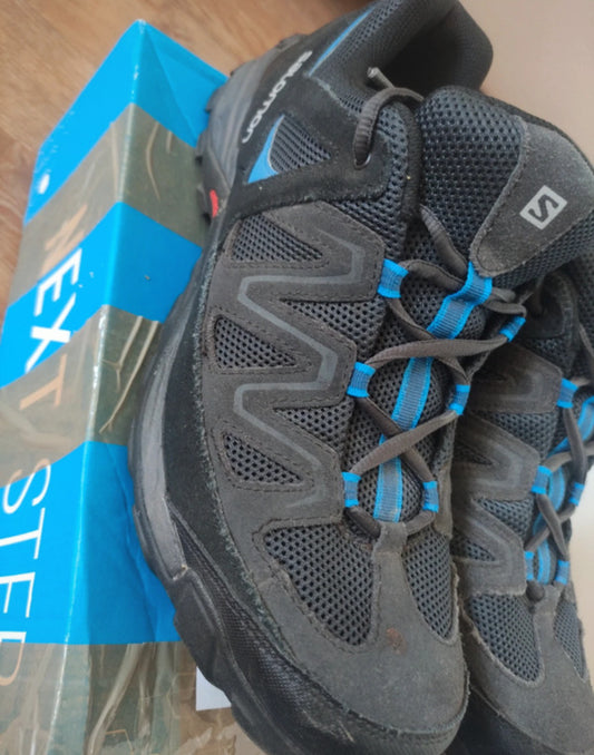 Salomon Schuhe 44 schwarz
