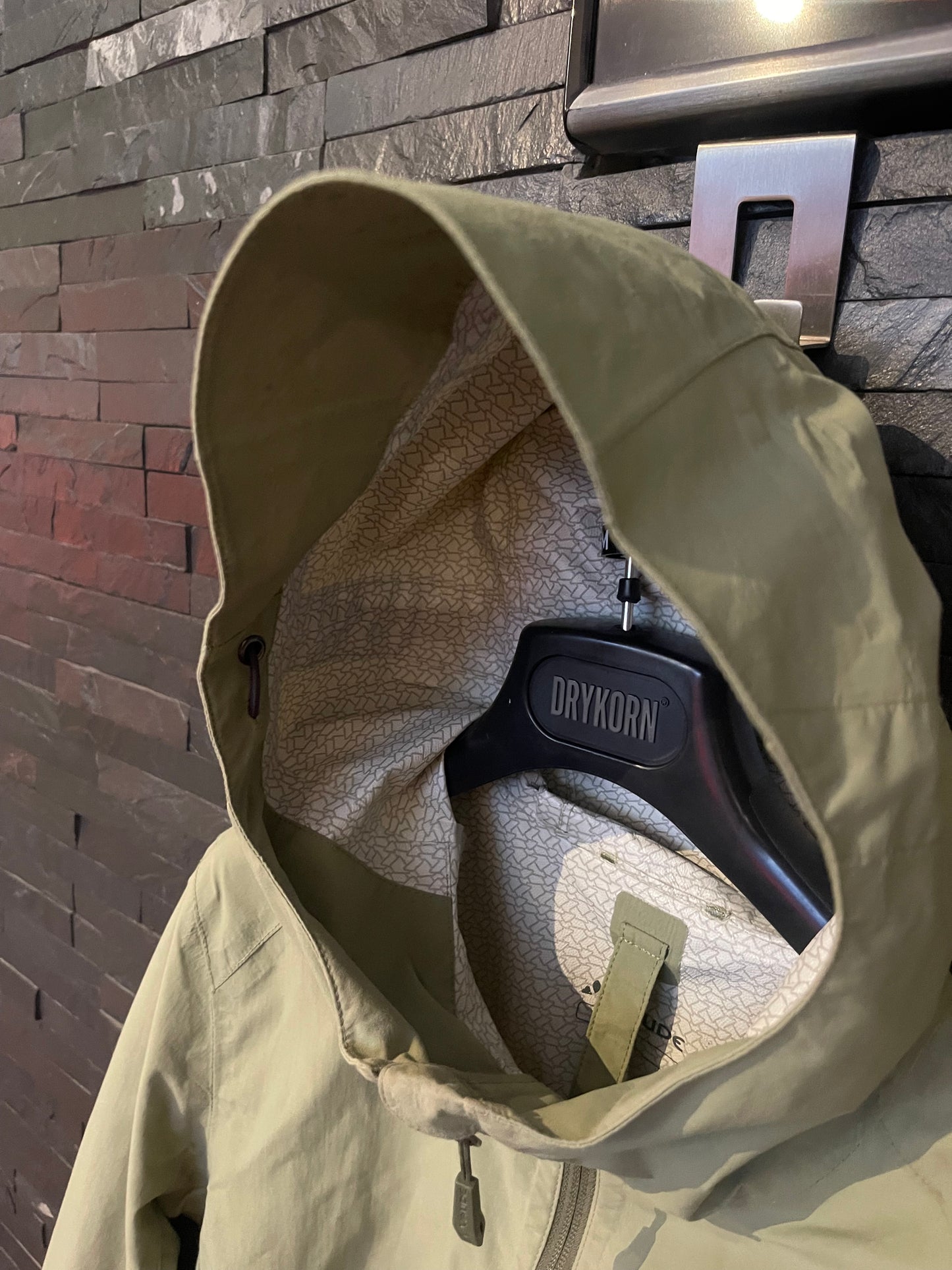 Regen Jacke von Vaude (M Damen) Hardshell grün