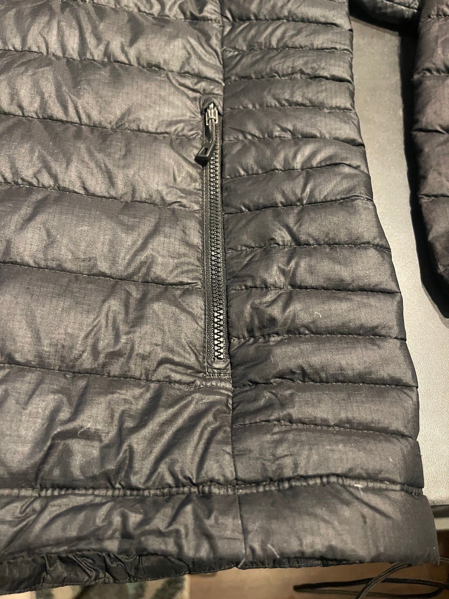 Patagonia Daunen Jacke (XL Damen) Insulation schwarz