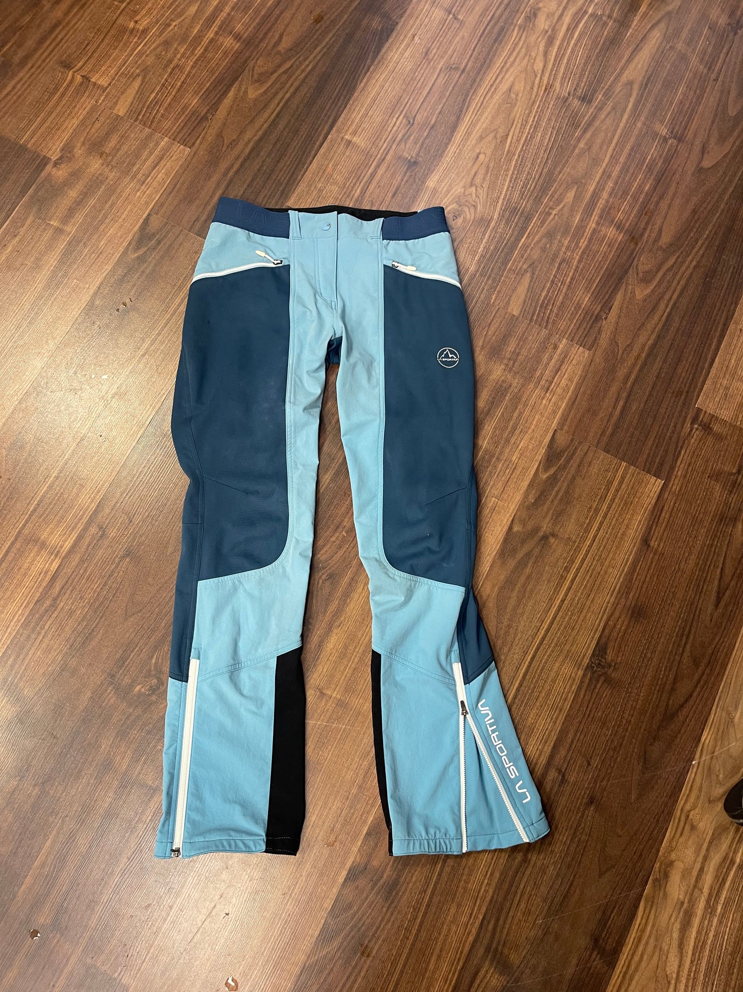 Softshell Hose La Sportiva (M Damen) Stretch blau - wanderlich.com