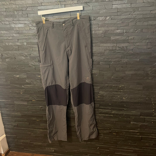 Hose von Vaude (Herren XL) Trekkinghose grau-schwarz
