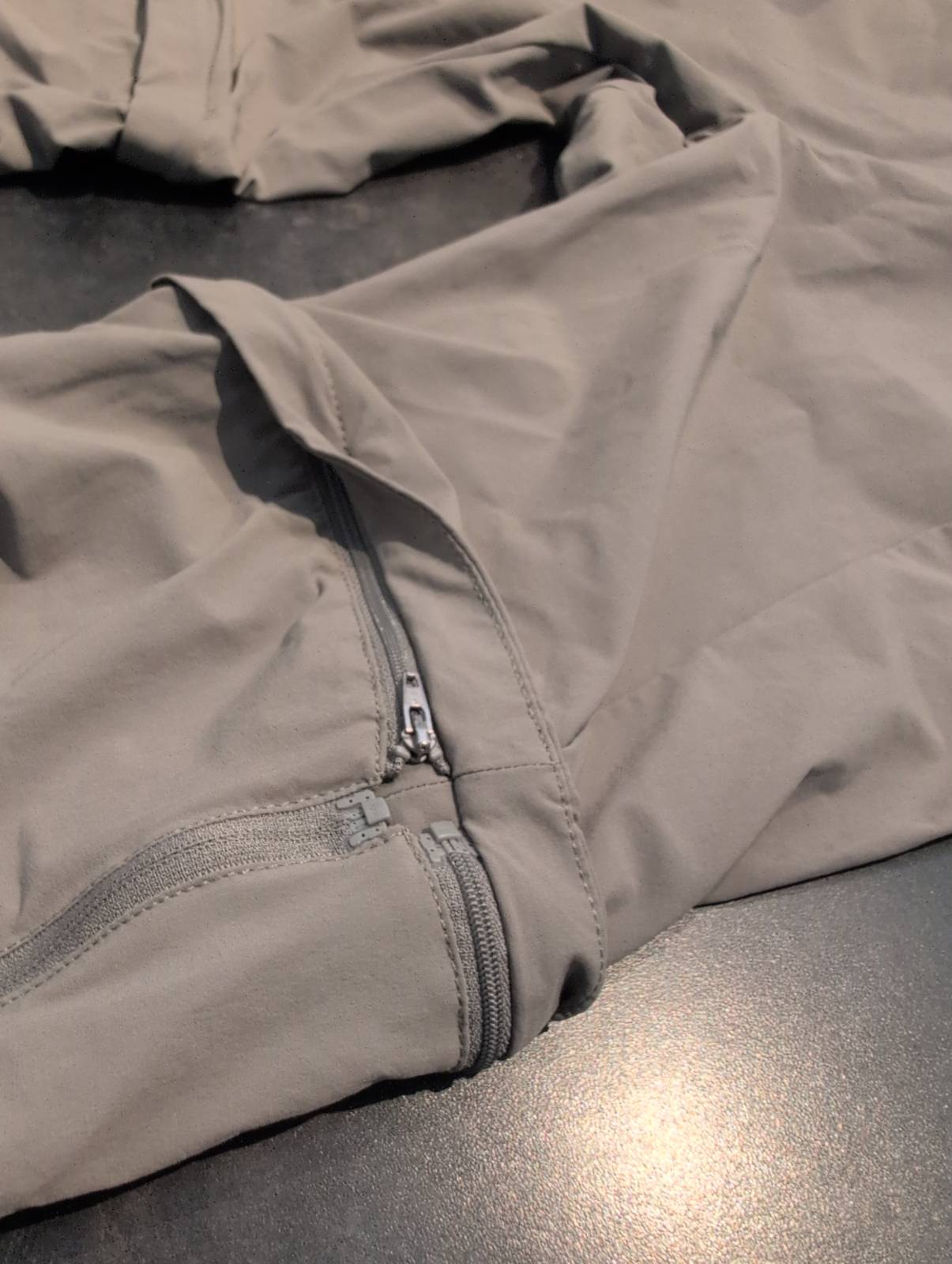 Zip Off Hose von Vaude (M: 50 Herren) 2in1 elastisch grau - wanderlich.com