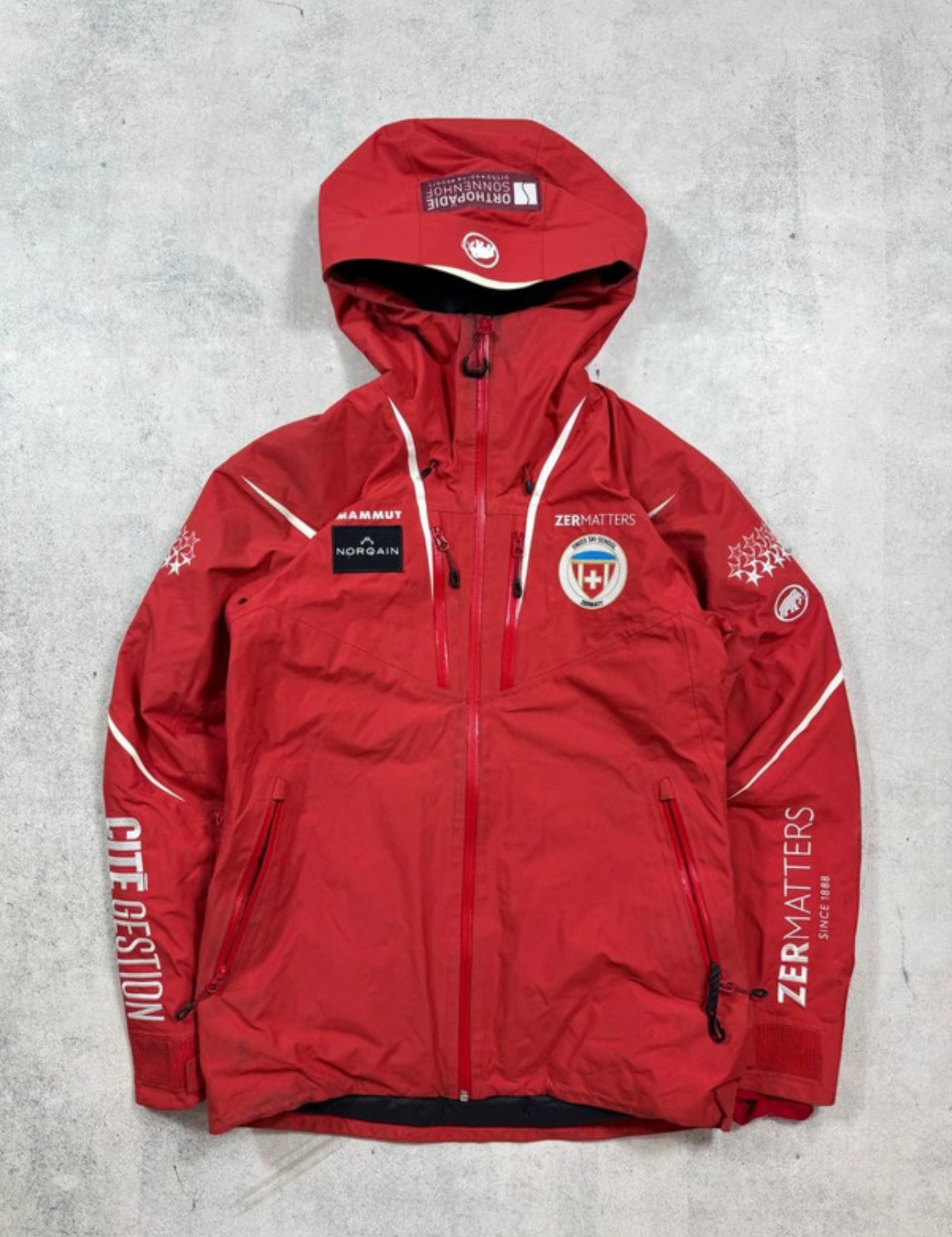 Ski Anzug von Mammut ( M ) Goretex Jacke Hose warm gefüttert rot