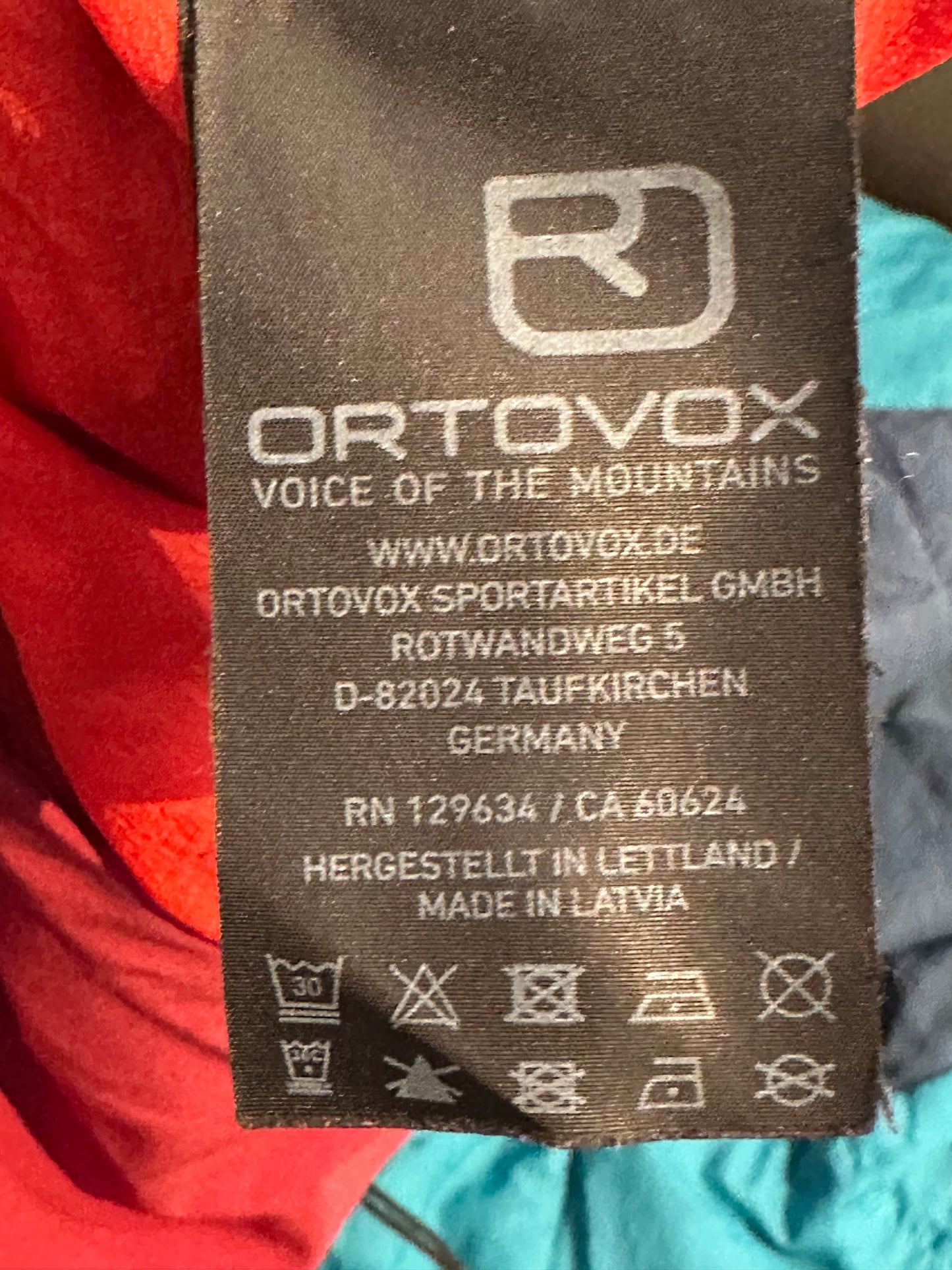 Wasserdichte Ortovox Jacke mit Wolle gefüttert (S Damen) bordeaux