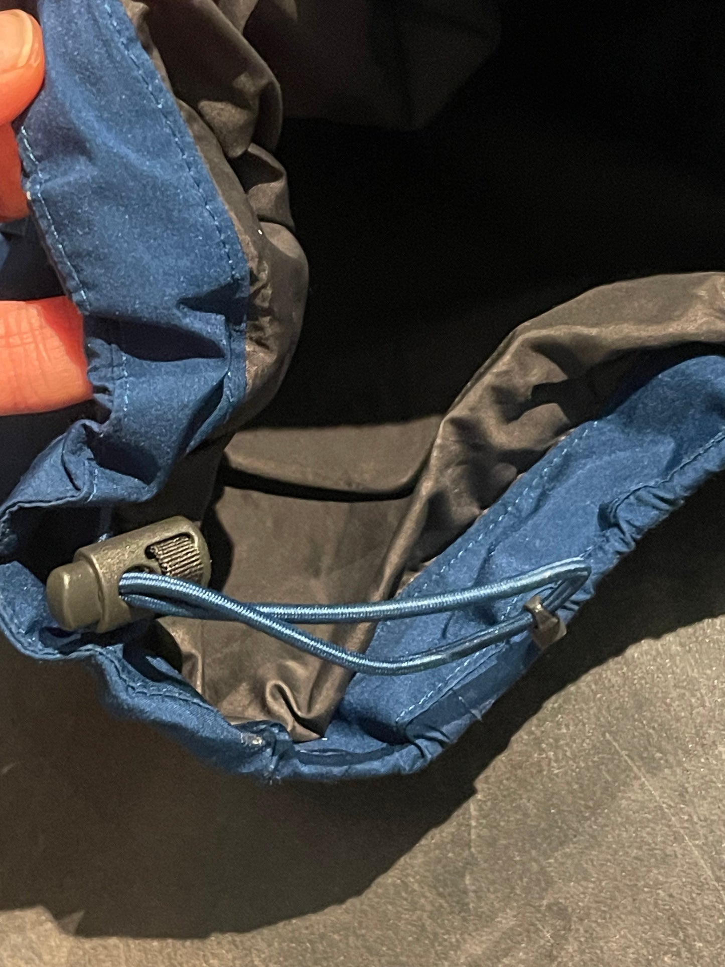 Leichte Hardshell Jacke von Mammut Goretex (L Herren) blau