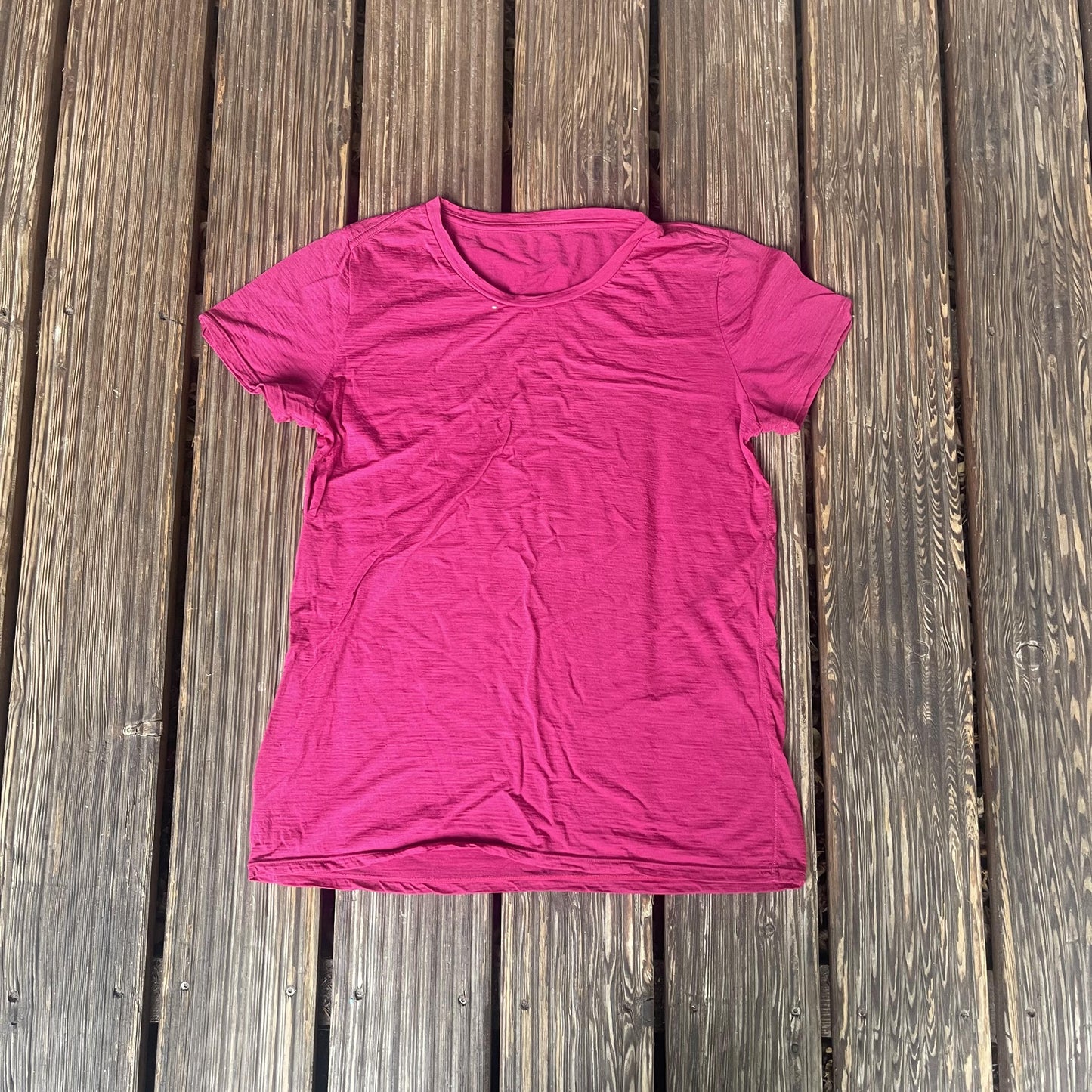 T-Shirt von Icebreaker pure Merino (Damen L) rot und Magenta