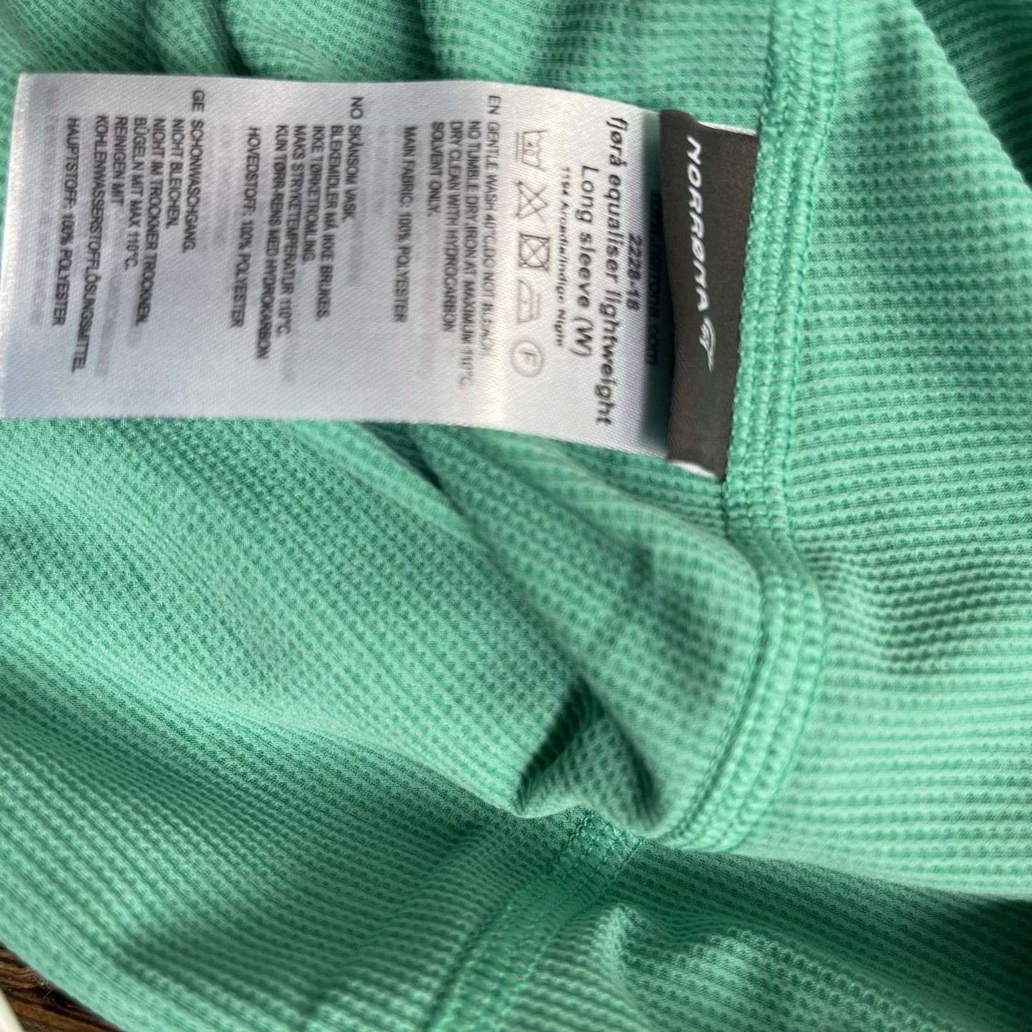 Technisches Langarm Shirt von Norrona (Damen L) Lila und grün