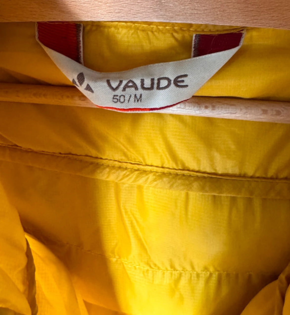 Stepp Jacke von Vaude (M Herren ) Kunstdaune Isolation gelb