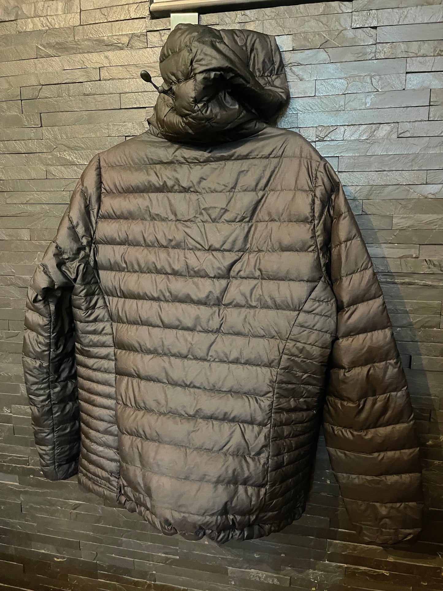 Patagonia Daunen Jacke (XL Damen) Insulation schwarz