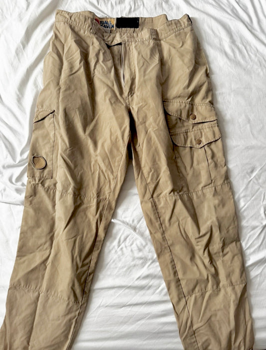 Hose von Fjällräven (XL Damen / L Herren kurz) beige