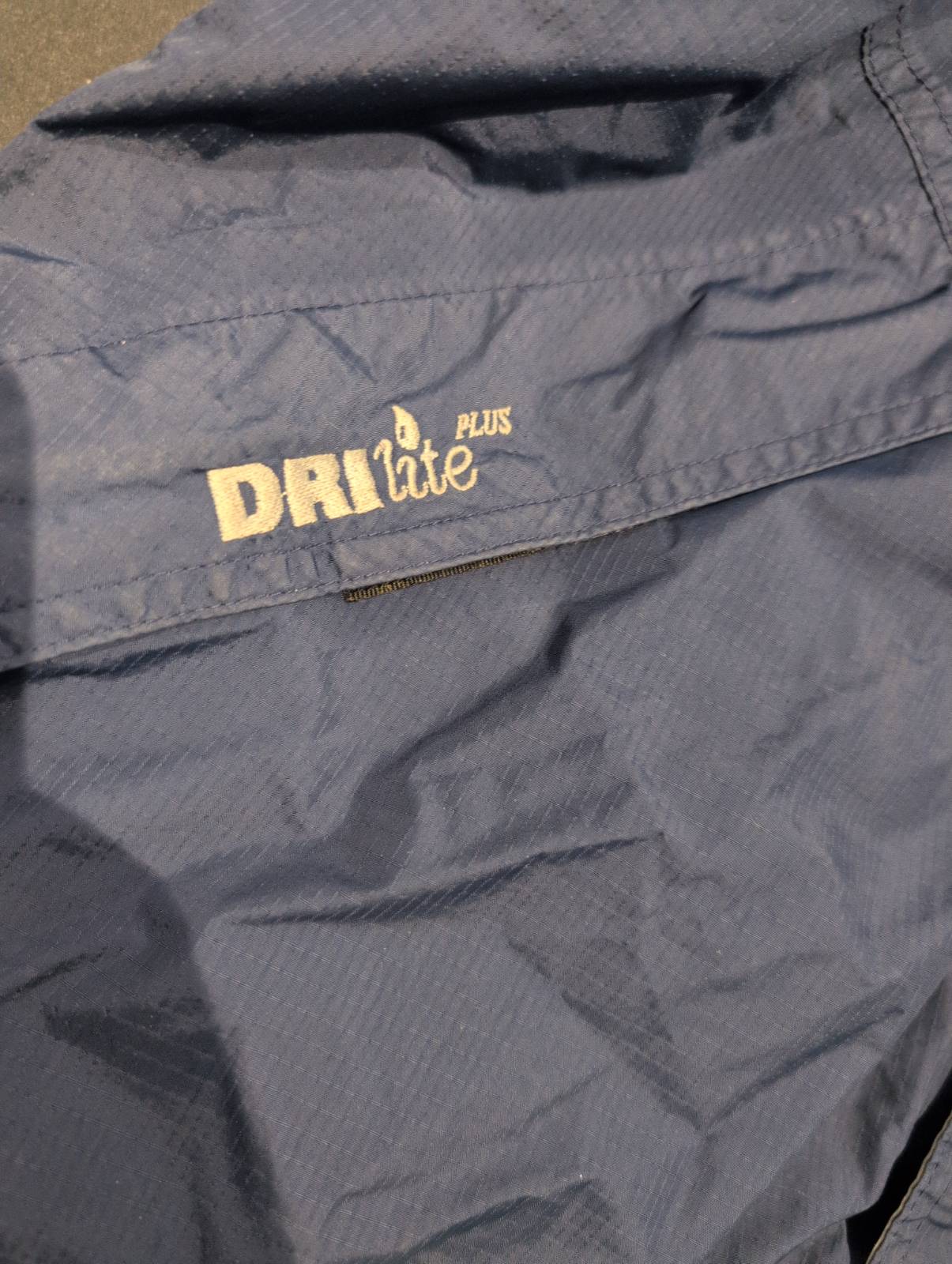 Leichte Regen Jacke von Mountain Equipment (M Herren) dunkelblau