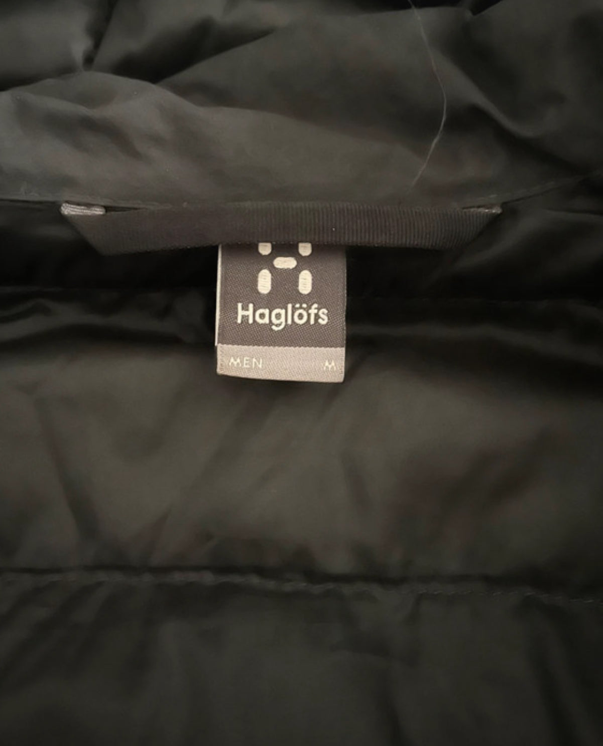 Isolations Jacke von Haglöfs (M Herren) Kapuzen Steppjacke Kunstdaune schwarz
