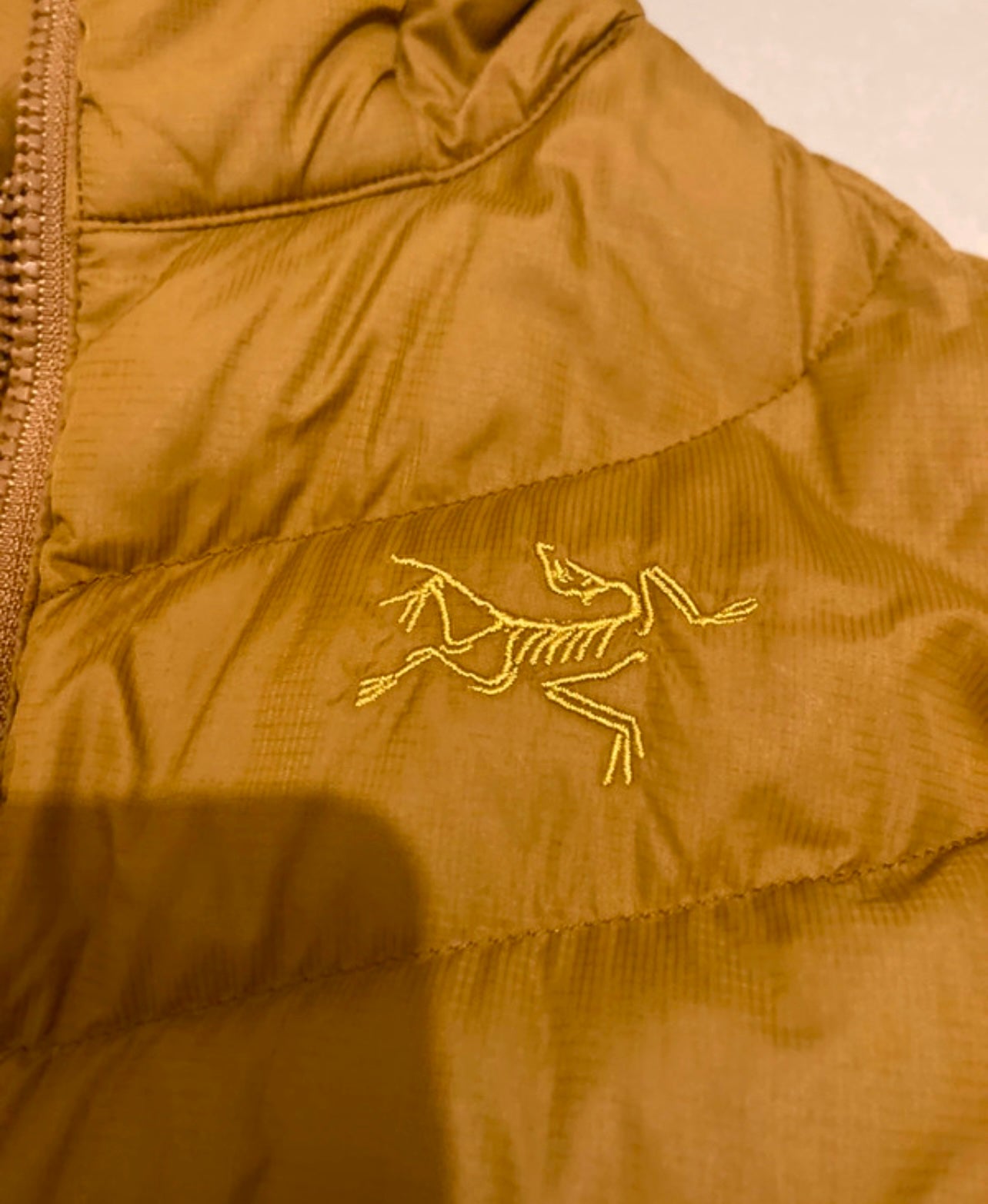 Daunen Jacke von Arcteryx Cerium (XS Damen) gold- gelb