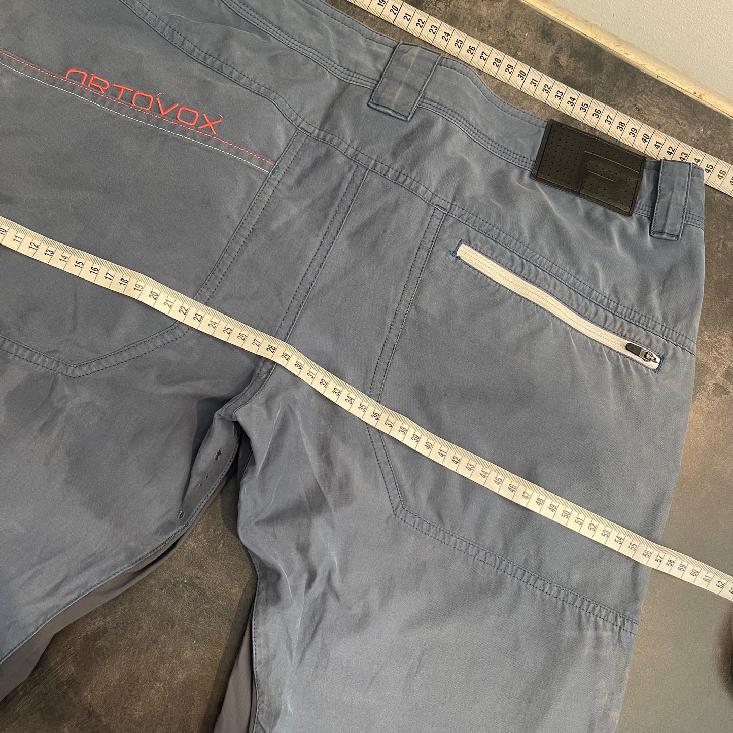 Trekking- Hose von Ortovox mit Merino (XS und L Damen) blau grau