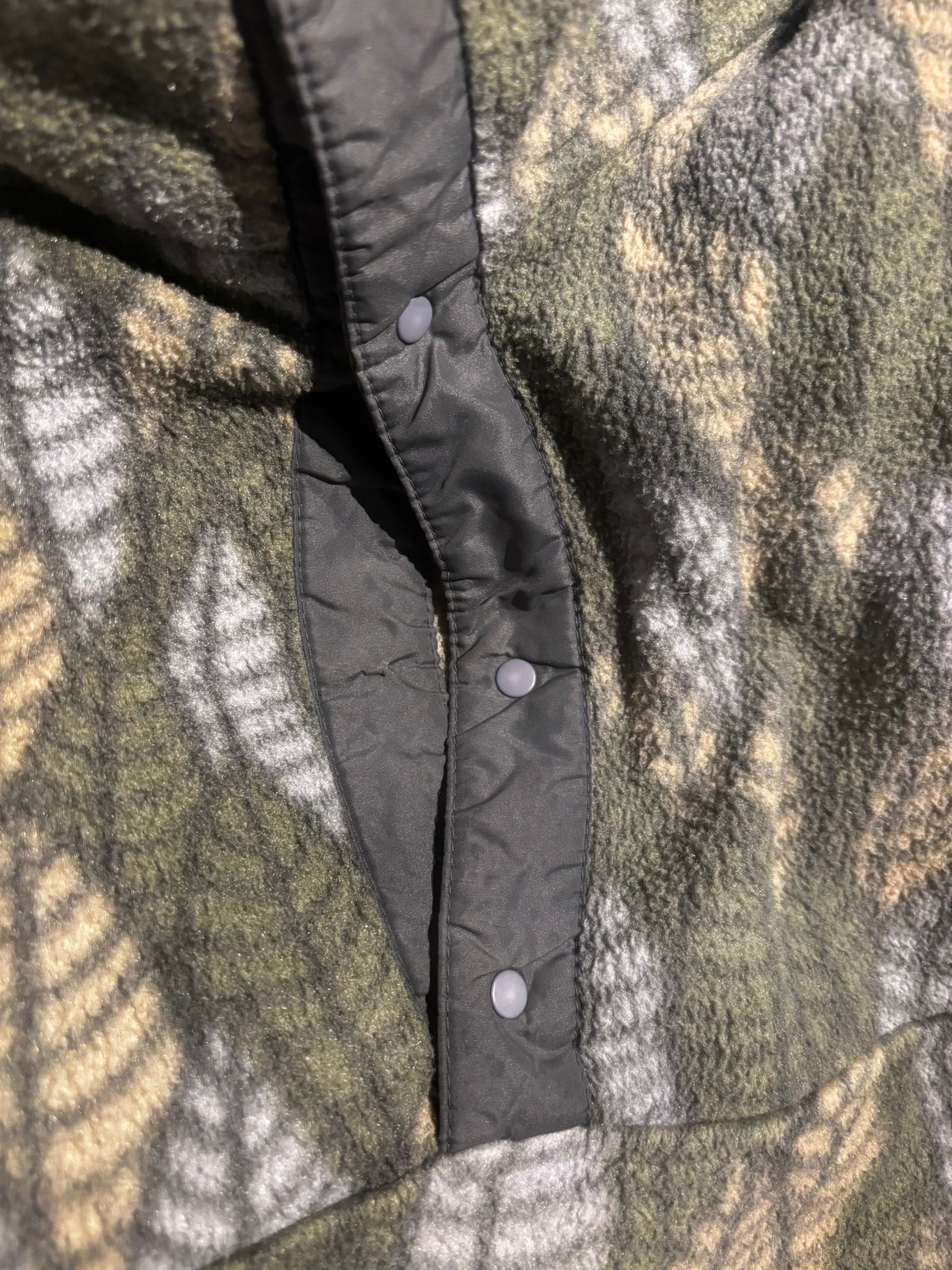 Fleece Pullover von Patagonia (M Herren / L Damen) Synchilla grün gemustert - wanderlich.com