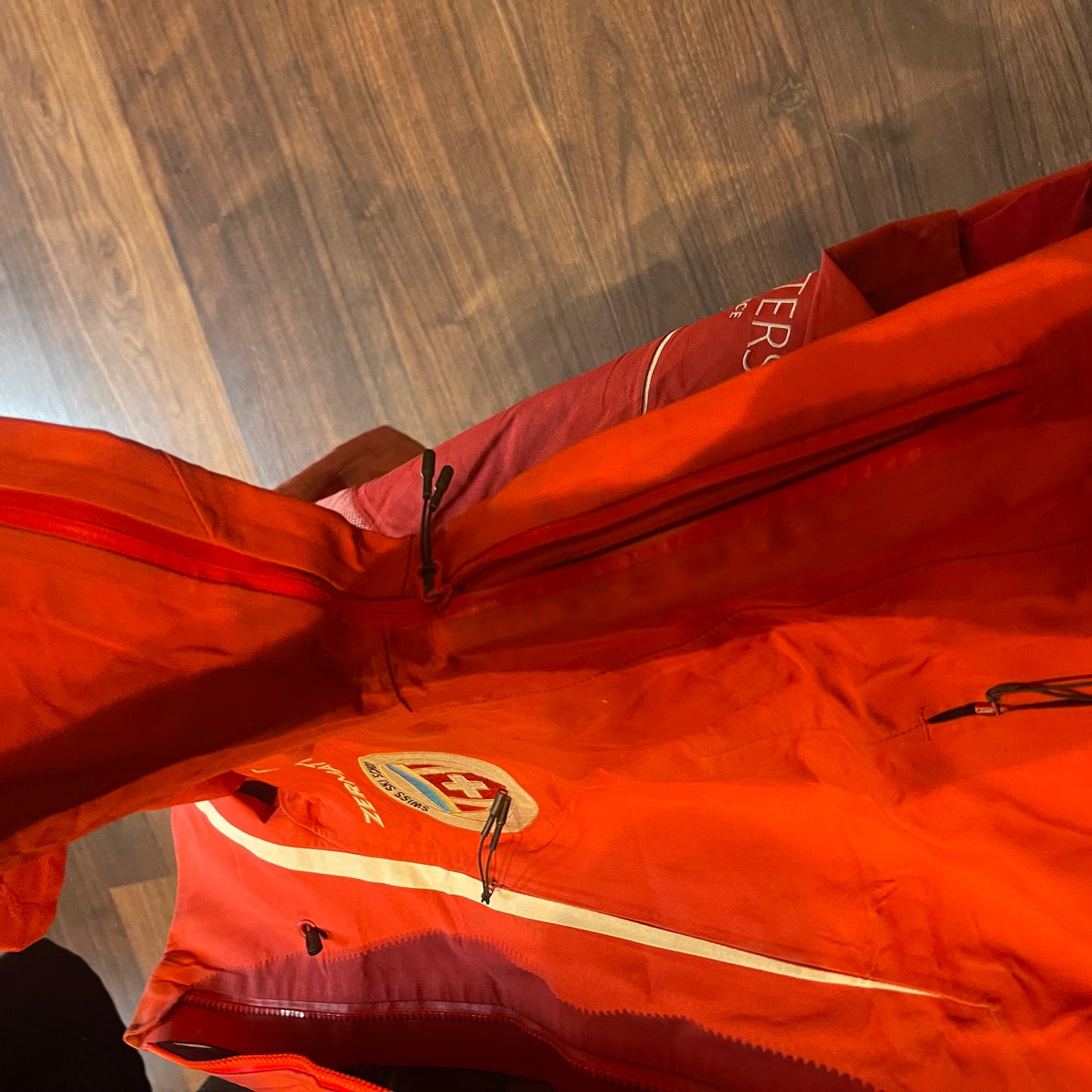 Ski Anzug von Mammut ( M ) Goretex Jacke Hose warm gefüttert rot