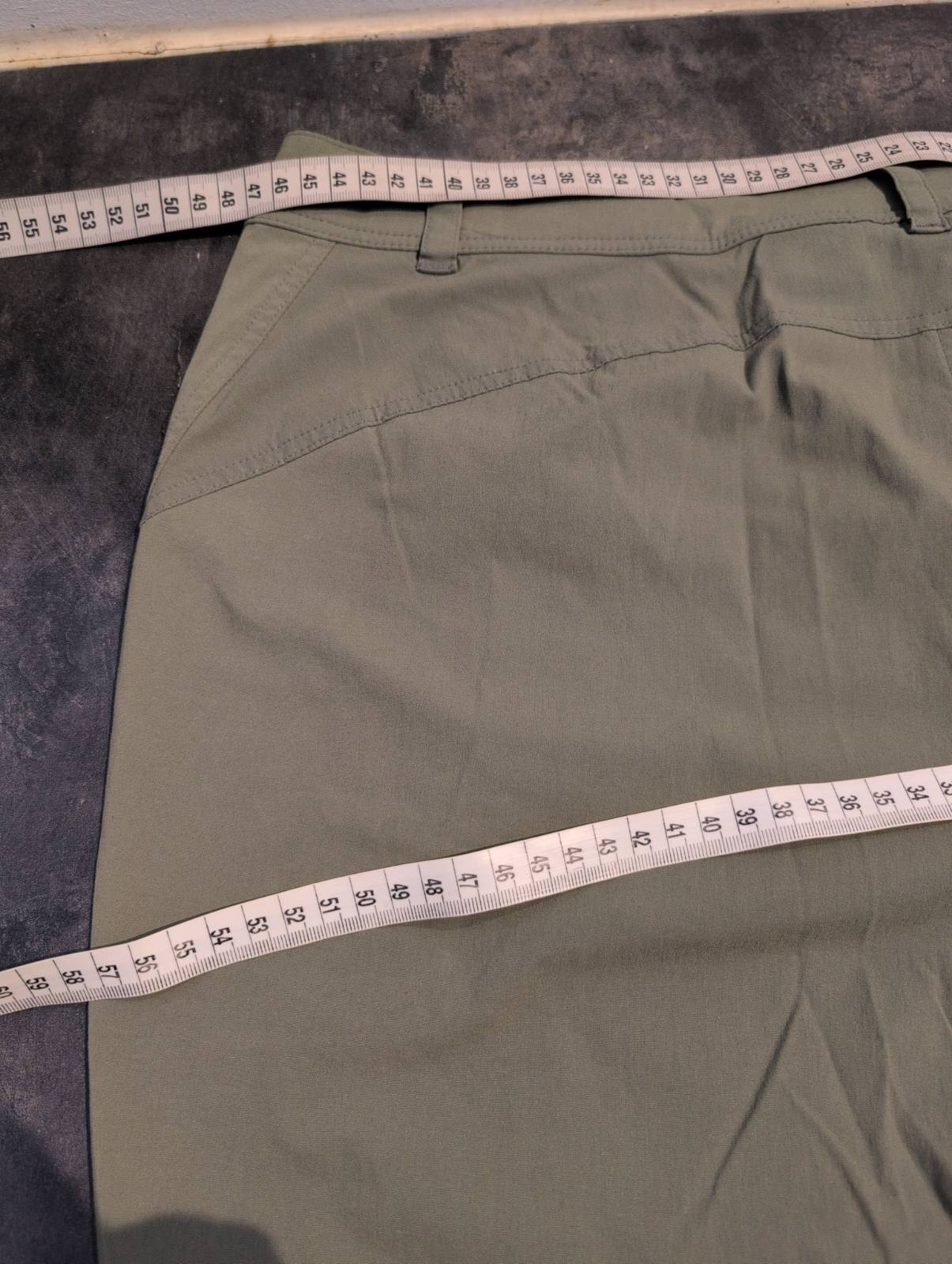 Leichte Outdoor Hose von Odlo (XL : 44 Damen) Olive grün - wanderlich.com