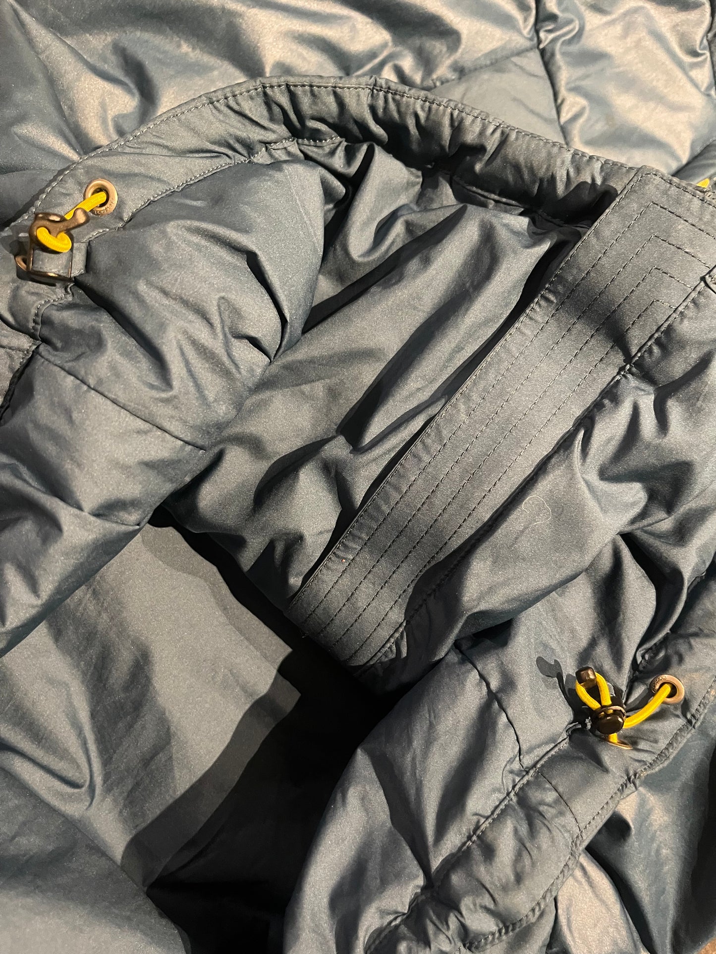 Warme Daunen Weste von Bergans (M Herren) blau