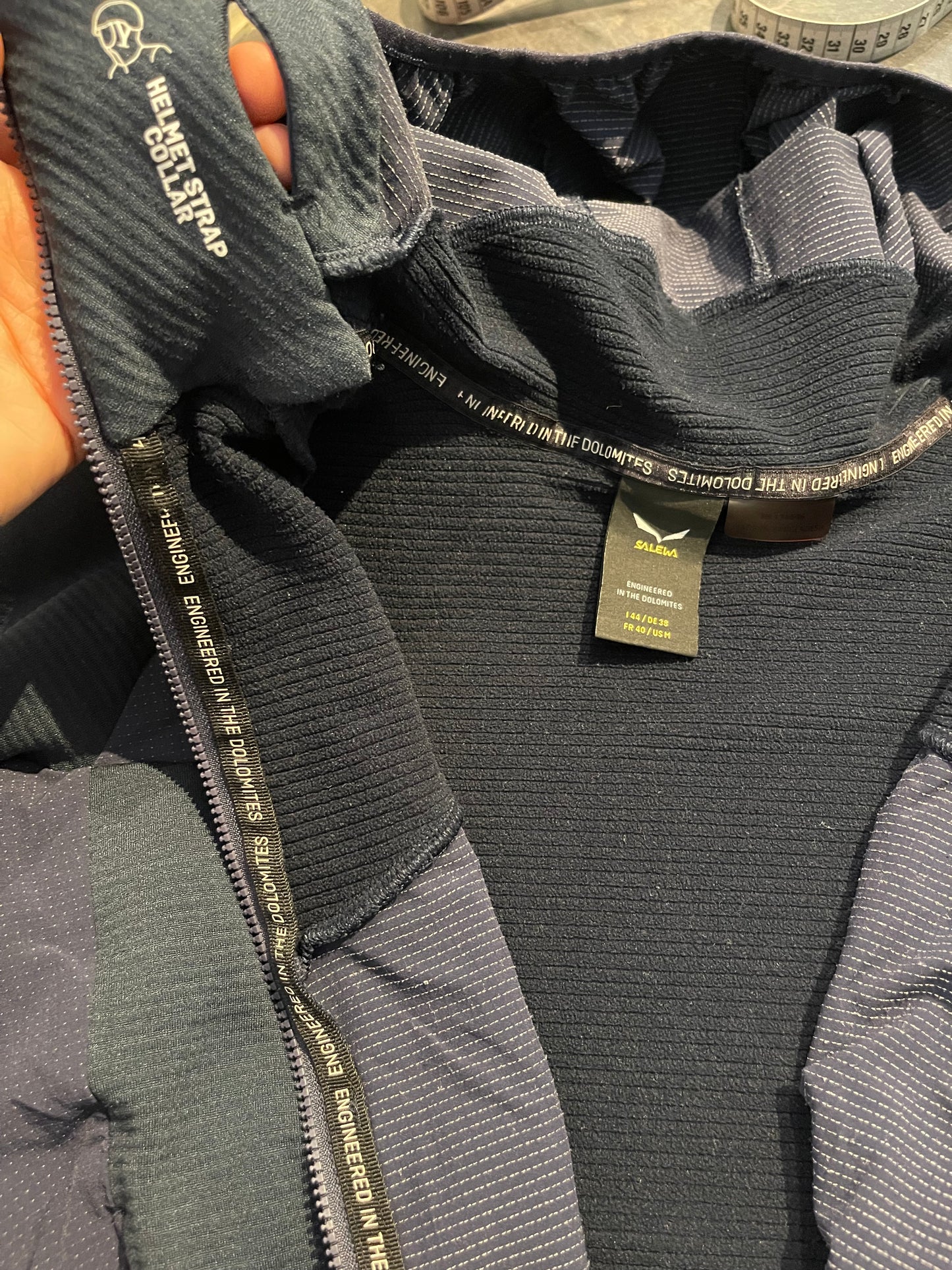 Leichte Jacke von Salewa (M Damen) Kapuzenjacke marineblau