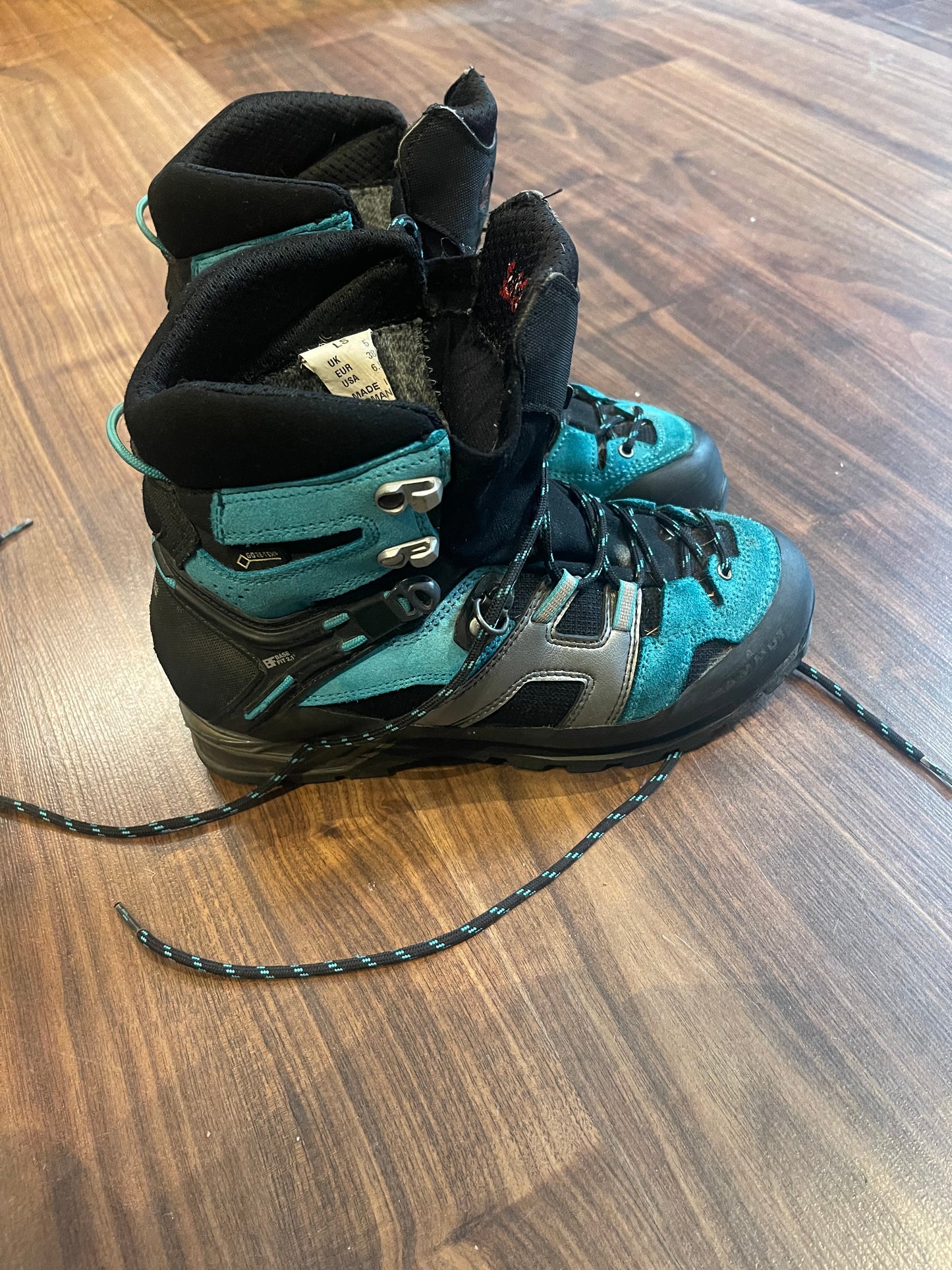 Bergschuhe von Mammut (Größe 38) Steigeisen kompartibel