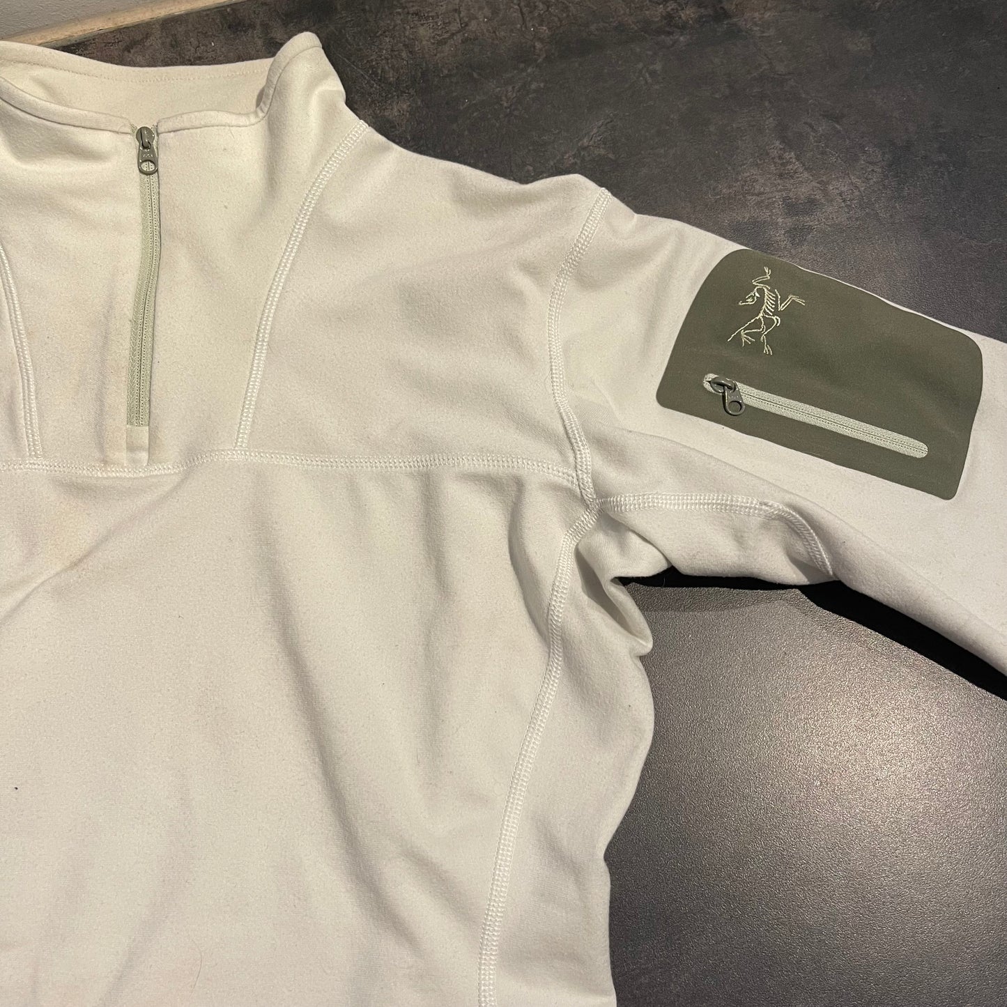 Longsleeve von Arcteryx (L Damen) Zipper Sweat Shirt weiß