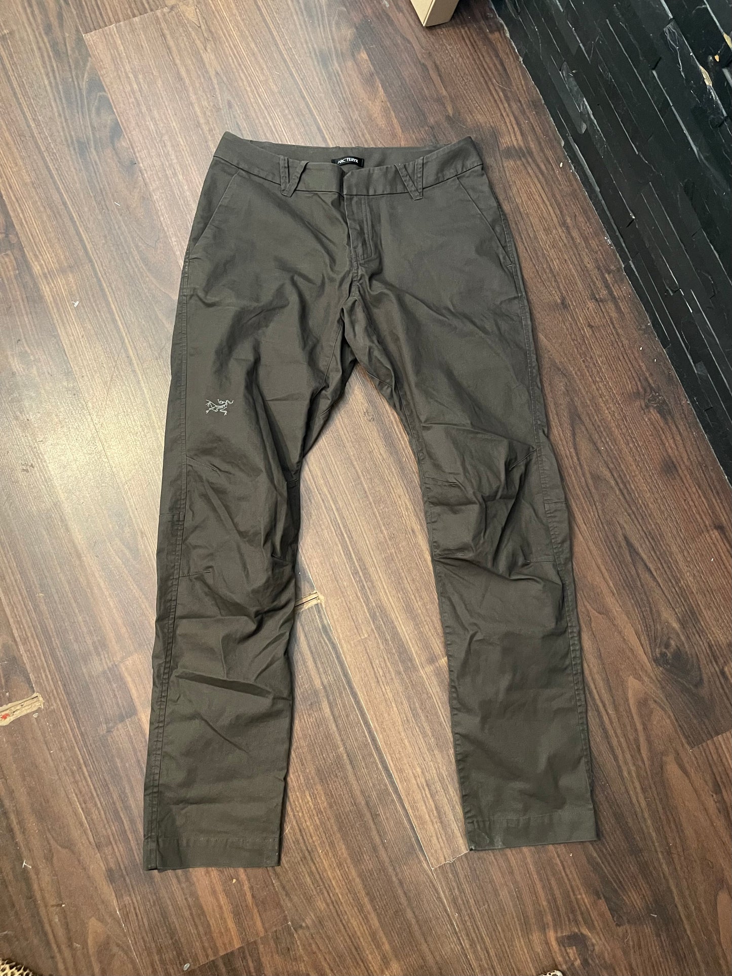 Outdoor Hose Arcteryx (M Damen) Cotton khaki grau - wanderlich.com