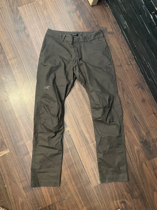 Outdoor Hose Arcteryx (M Damen) Cotton khaki grau - wanderlich.com