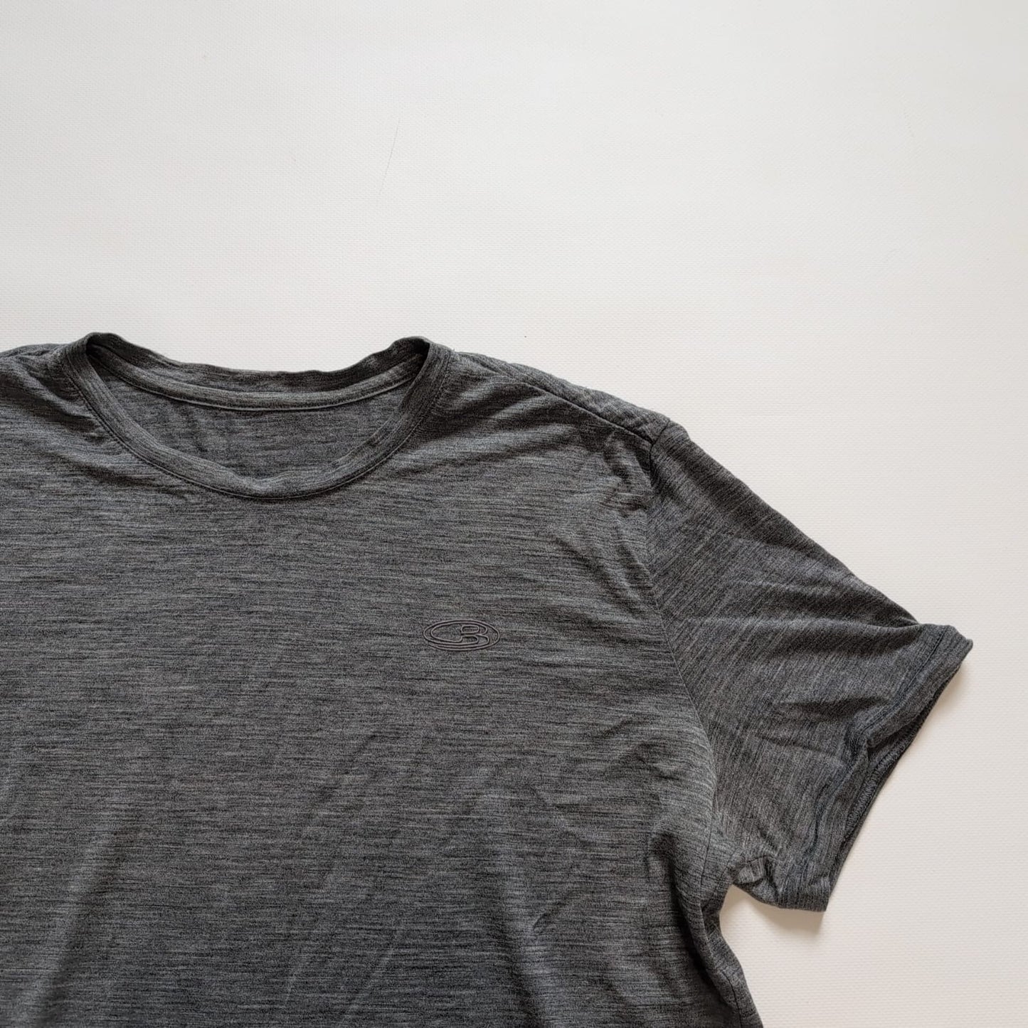 Pure Merino T-Shirt Icebreaker (XL Herren) Bodyfit grau