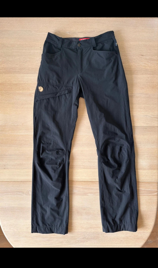 Outdoor Hose Fjällräven (S Damen) wasserabweisend Anthrazit