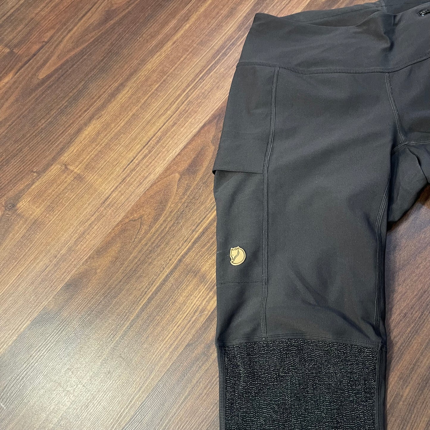 Elastische Hose von Fjällräven (L / 40 Damen) Trail Tights graphit und dunkelblau