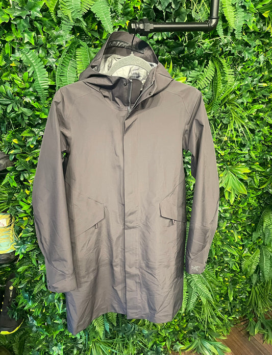 Arcteryx Regenmantel 3L Hardshell Parka (S Damen) grau
