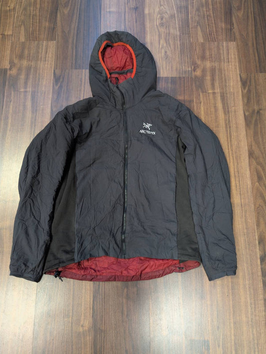 Jacke von Arcteryx Atom LT Hoody (L Herren) anthrazit grau
