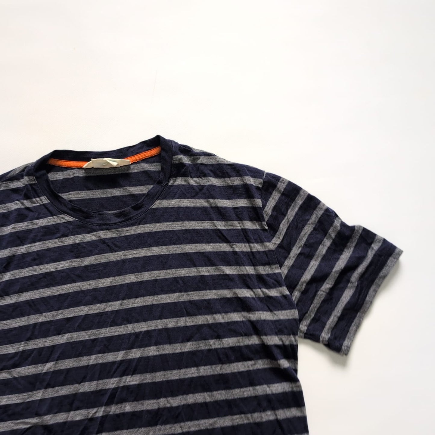 Merino T-Shirt von Icebreaker 150 (S Herren) marineblau gestreift